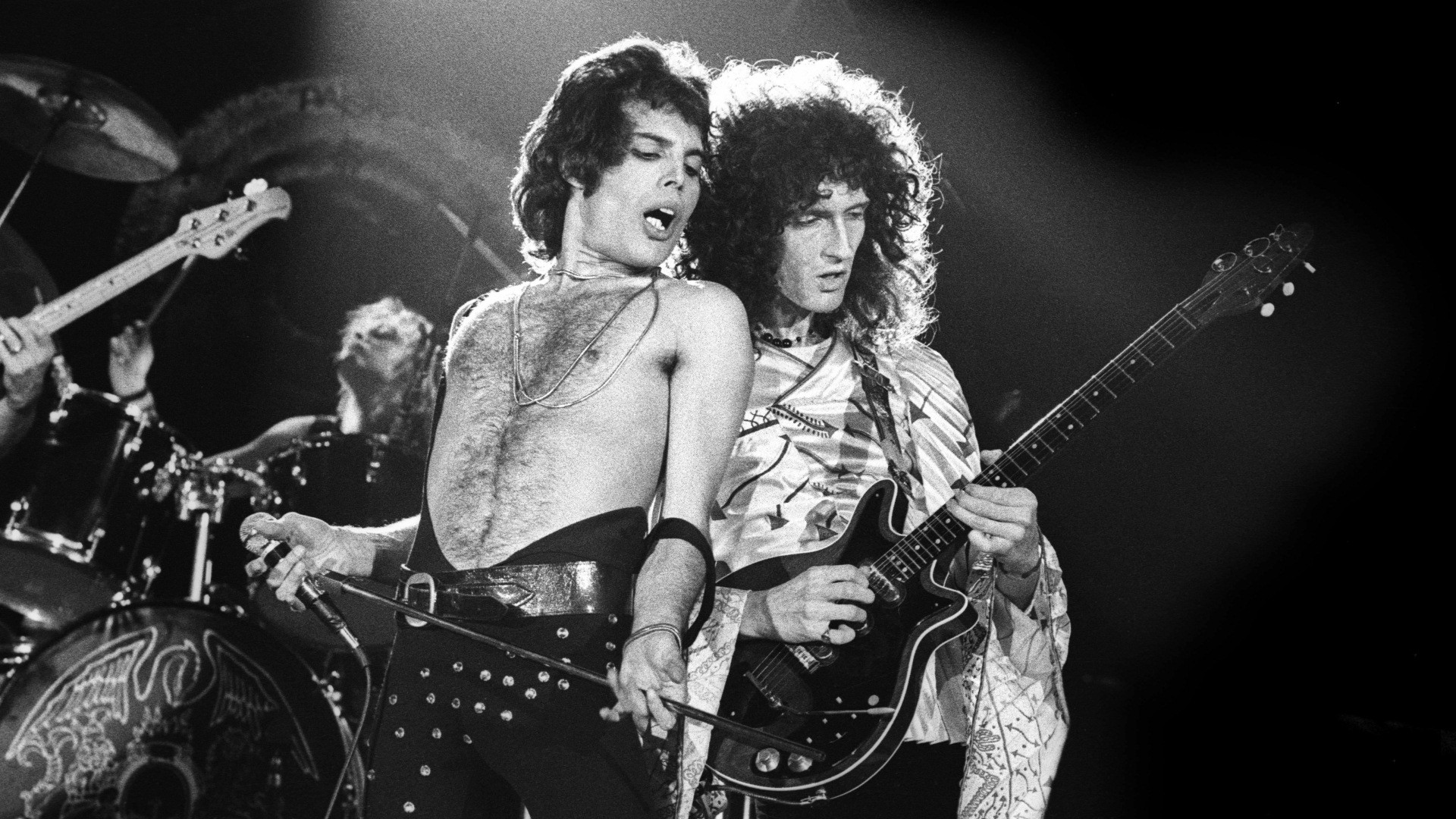 Freddie Mercury, Brian May, Queen, Concerto, Chitarra, Bianco e nero, sfondo desktop 1920x1080