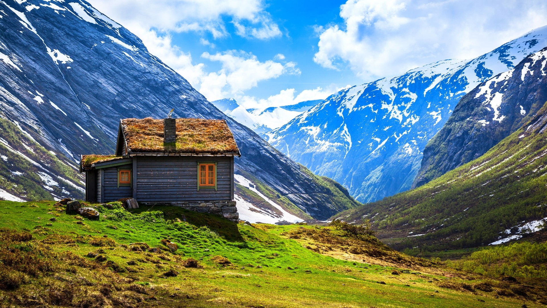 Norvegia, Casetta, Tetto d'erba, Valle, Montagne innevate, 1920x1080, sfondo per PC