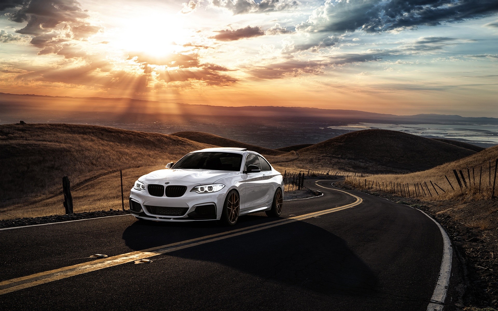 BMW M235i (F22), BMW, Bianco, Strada di collina, Tramonto, Full HD, sfondo desktop