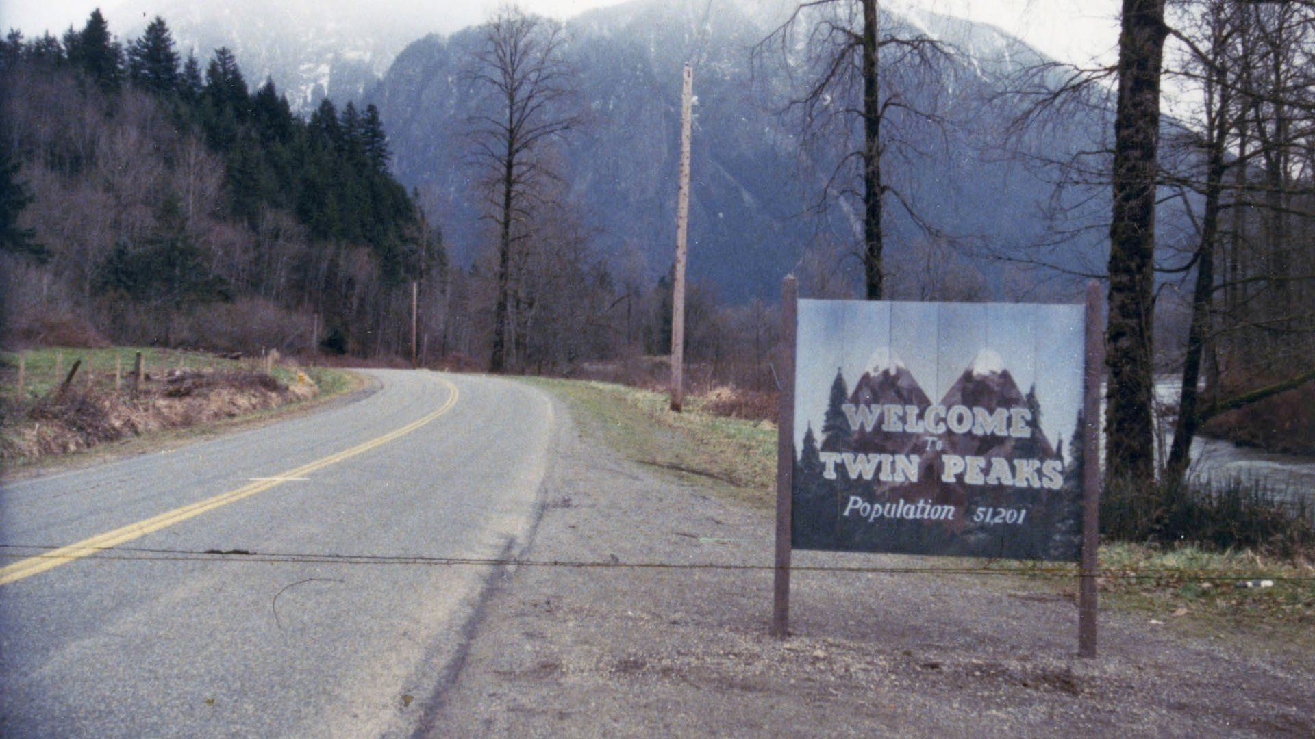 Twin Peaks, Cartello Welcome to Twin Peaks, Strada, Montagne, 16:9 Full HD, sfondo widescreen