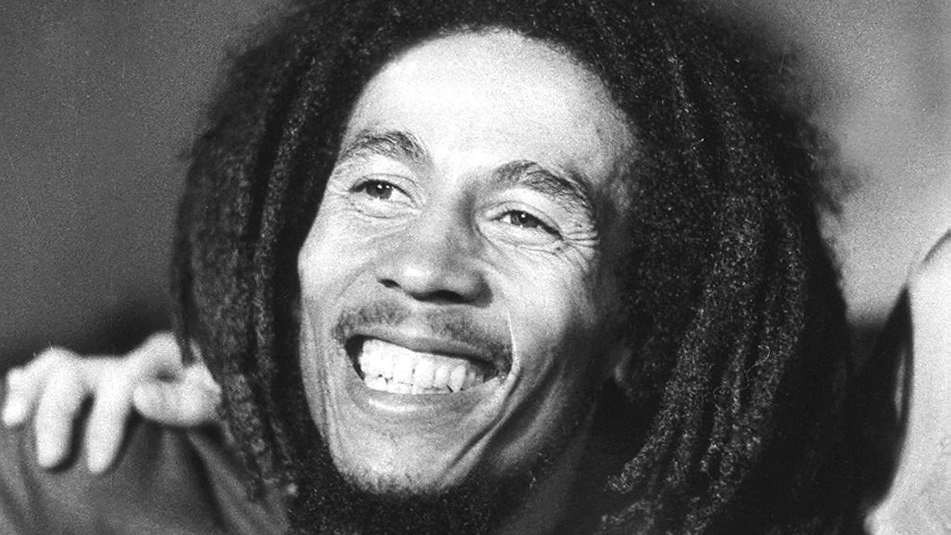 Bob Marley, Sorriso, Bianco e nero, 1920x1080, sfondo per PC
