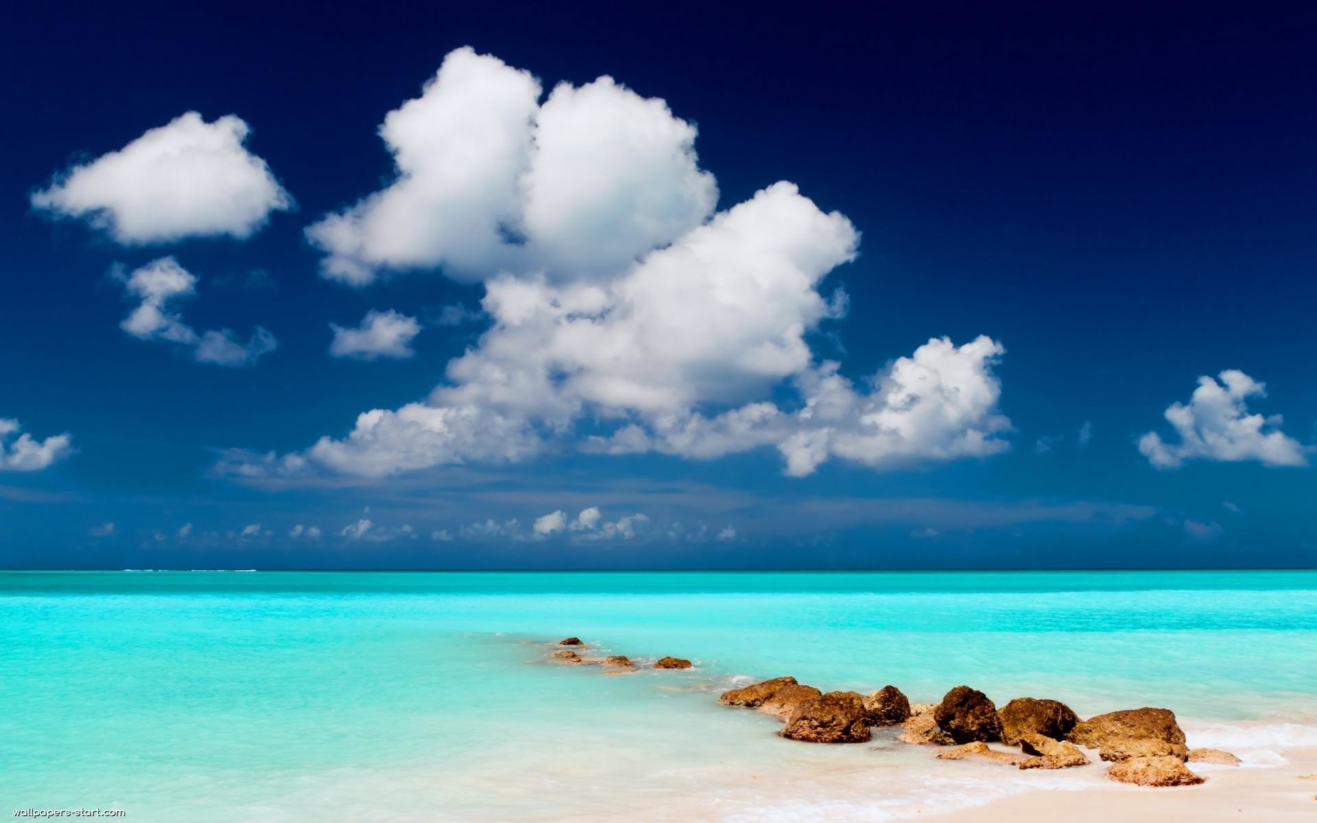 Spiaggia caraibica, Mare turchese, Nuvole, Scogli, Full HD, sfondo per il tuo computer