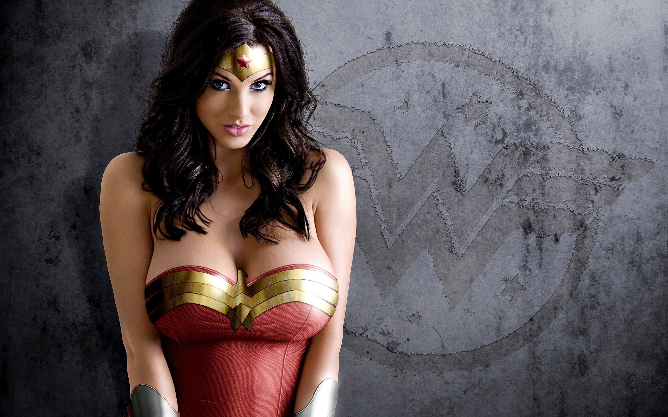 Wonder Woman, Cosplay, Diadema, Logo WW, 2K, sfondo Windows 11