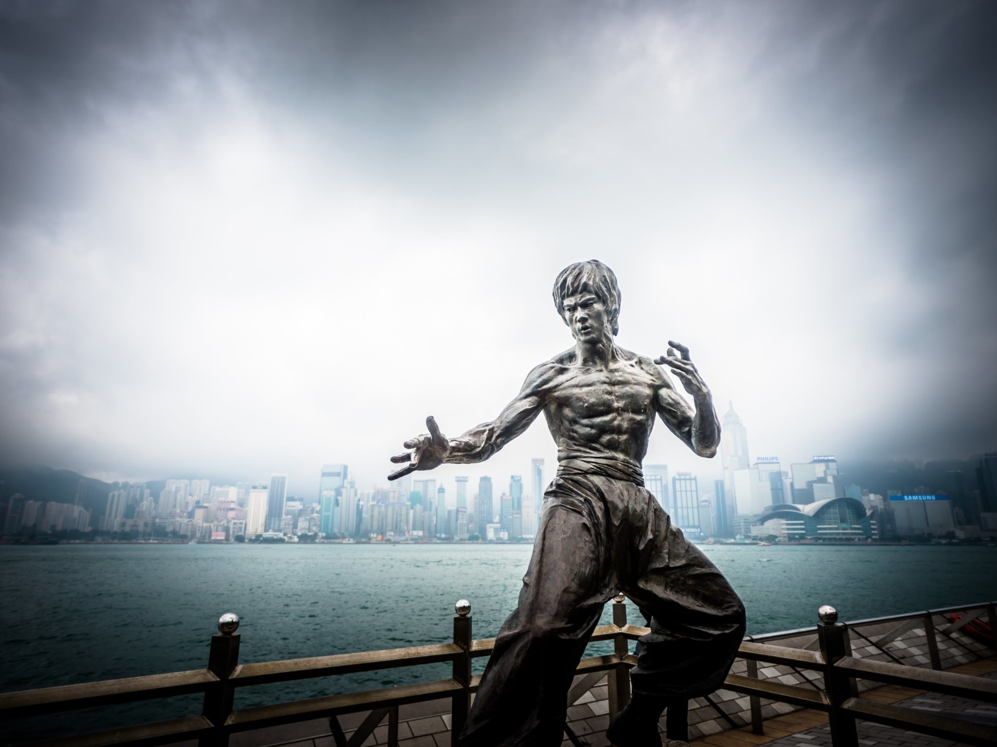 Statua di Bruce Lee, Avenue of Stars, Hong Kong, Porto di Victoria, Skyline, sfondo iPad