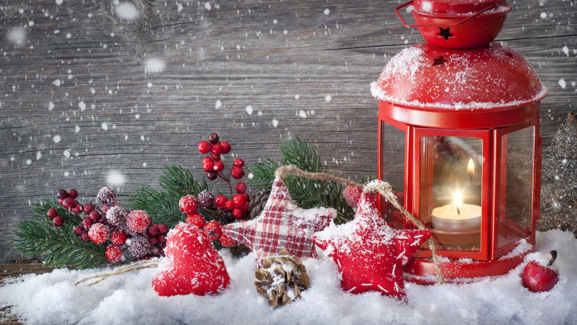 Lanterna rossa, Candela, Stelle di stoffa, Bacche, Neve, 1920x1080, sfondo per PC