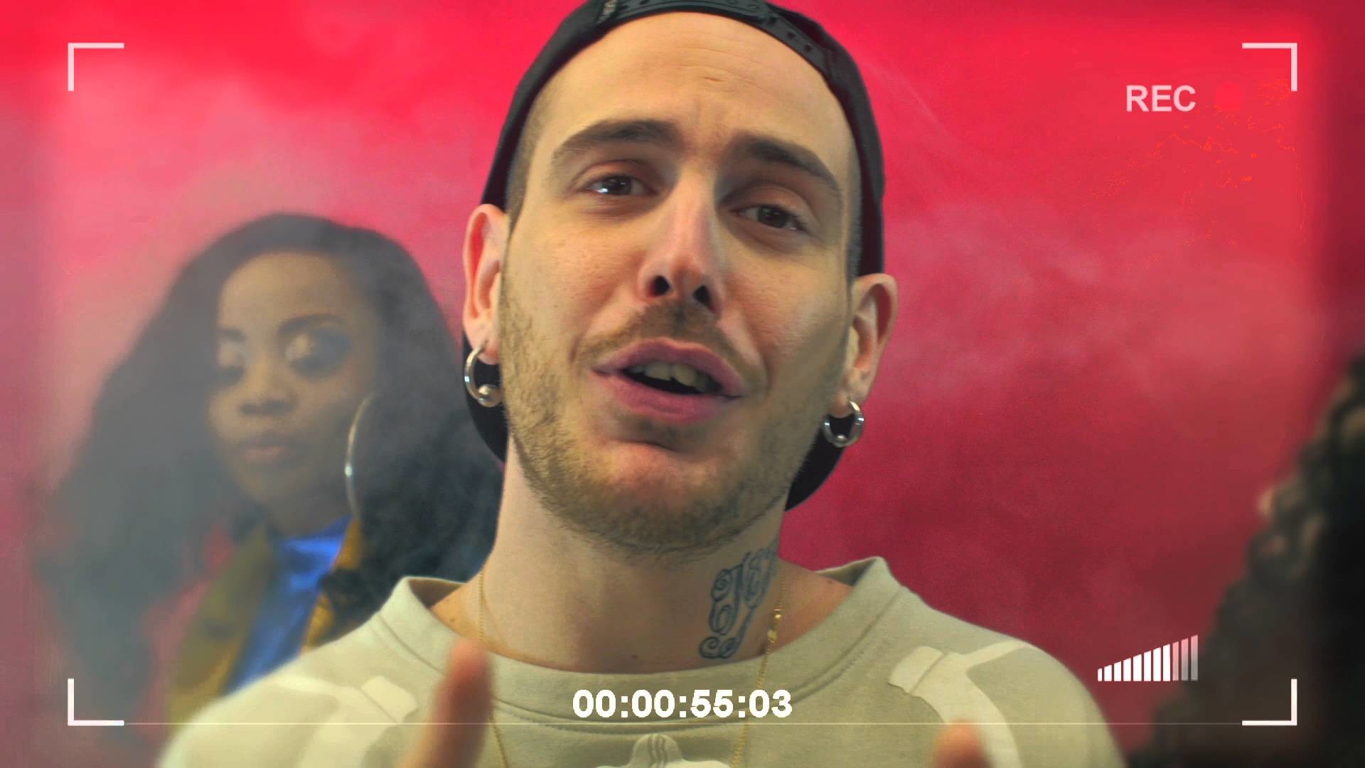 Videoclip, Sfondo rosso, Rap italiano, 1920x1080, wallpaper desktop