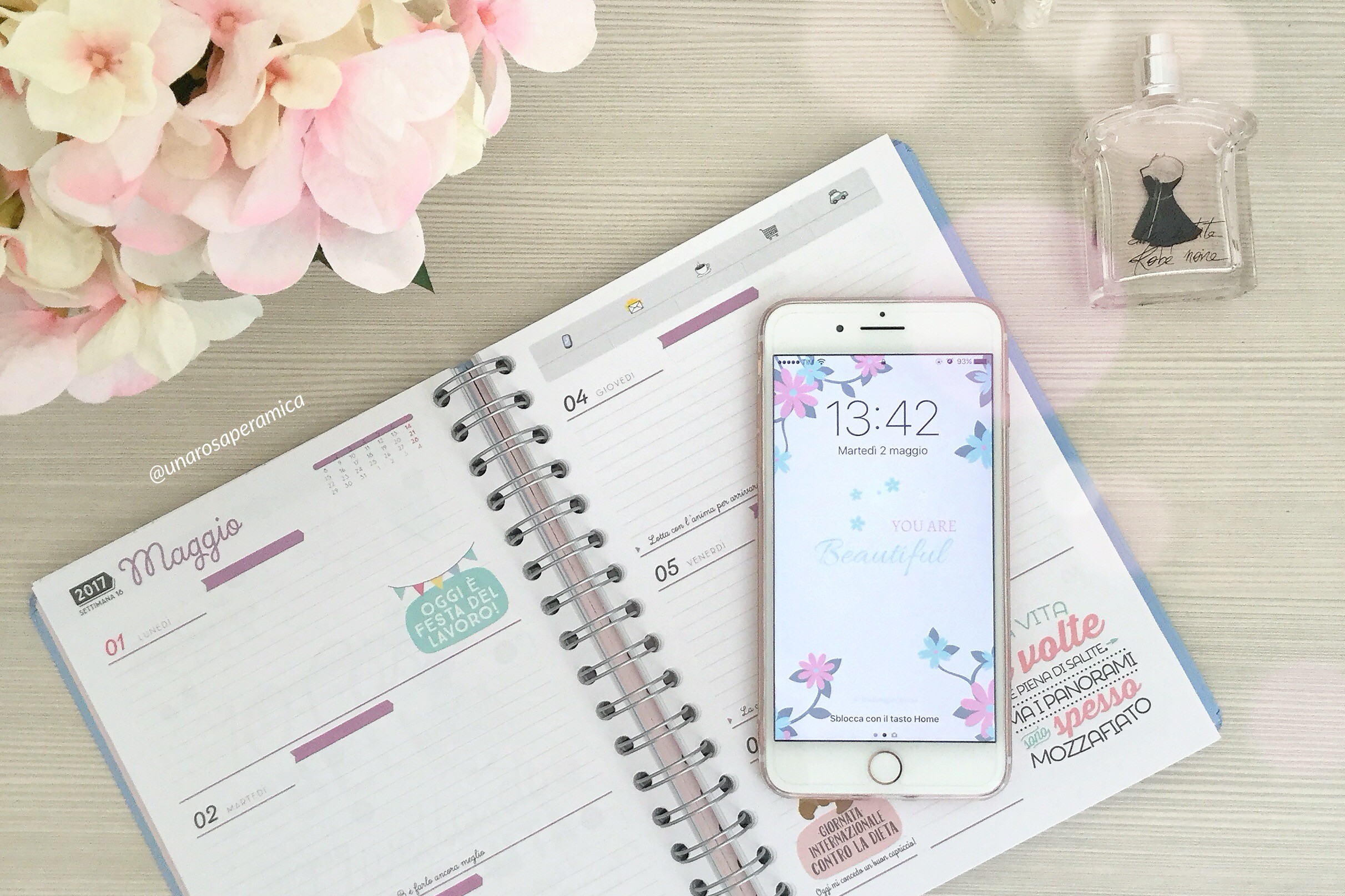 Agenda, Smartphone, Fiori, Profumo, Flat lay, Full HD, sfondo per PC e portatile