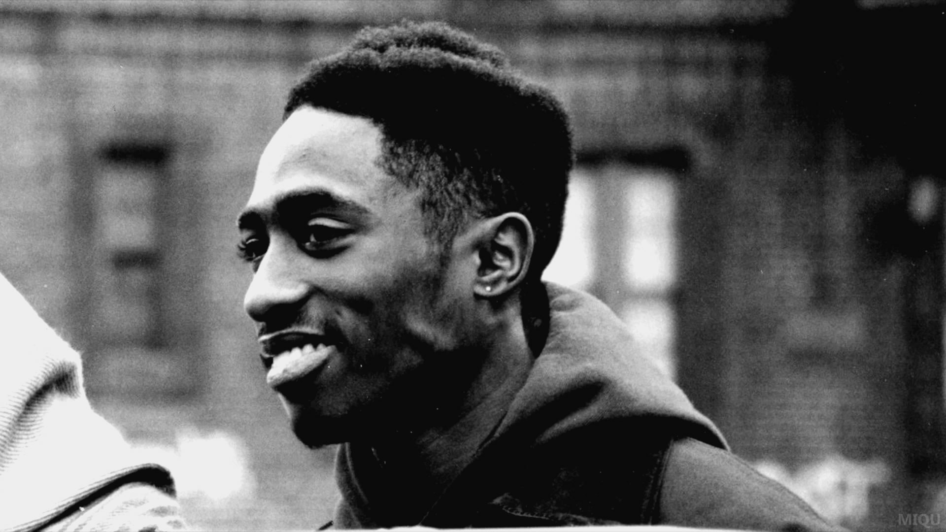 Tupac Shakur, Sorriso, Bianco e nero, Full HD, sfondo per portatile