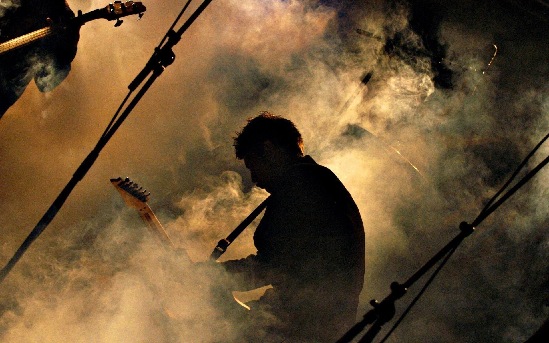 Chitarrista, Concerto, Silhouette, Fumo, Musica rock, Full HD, sfondo Windows 11