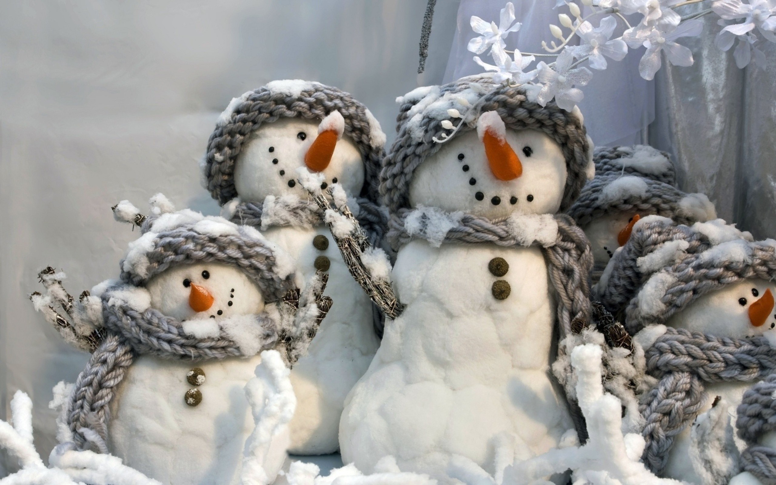 Pupazzi di neve, Inverno, Neve, Sciarpe, sfondo PC 2K