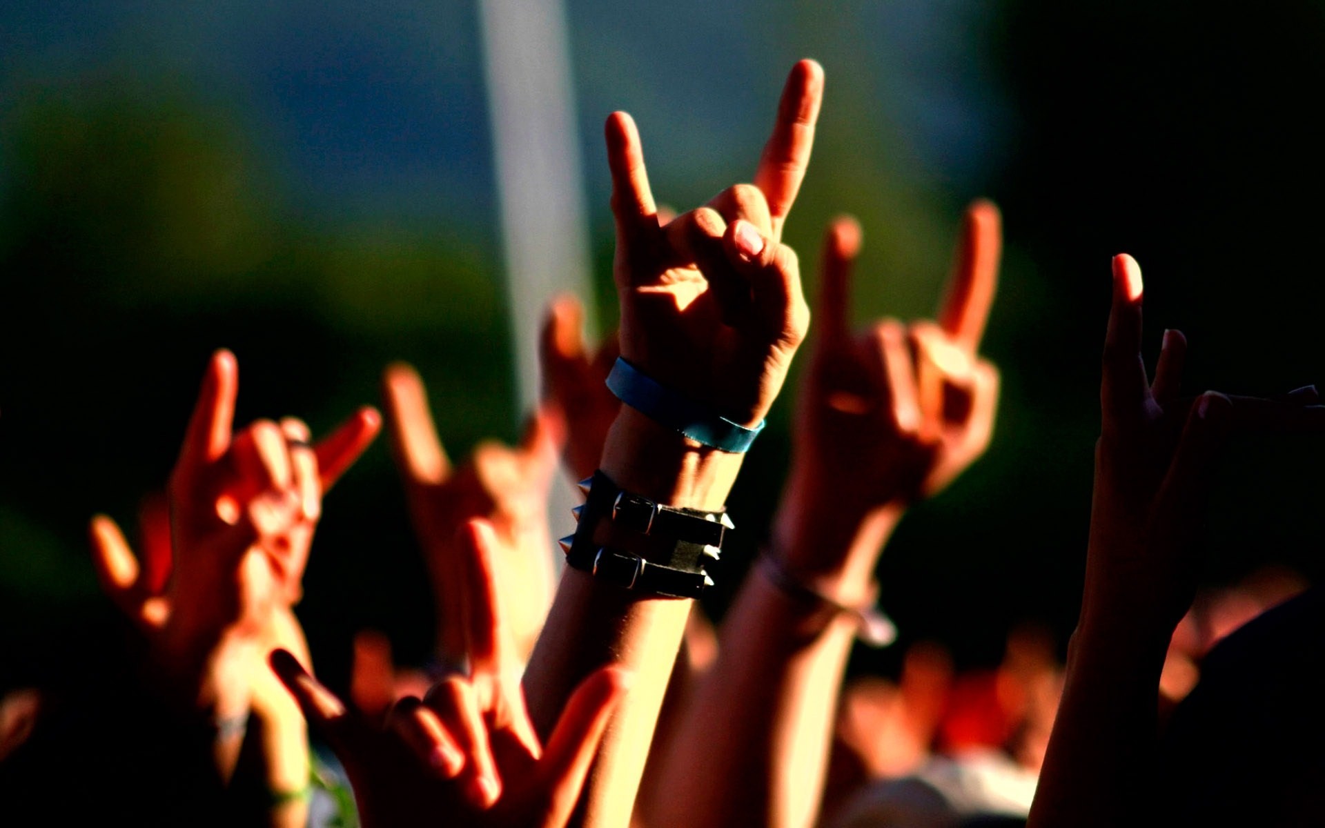 Corna rock, Pubblico, Concerto, Mani alzate, Full HD, sfondo per PC e portatile