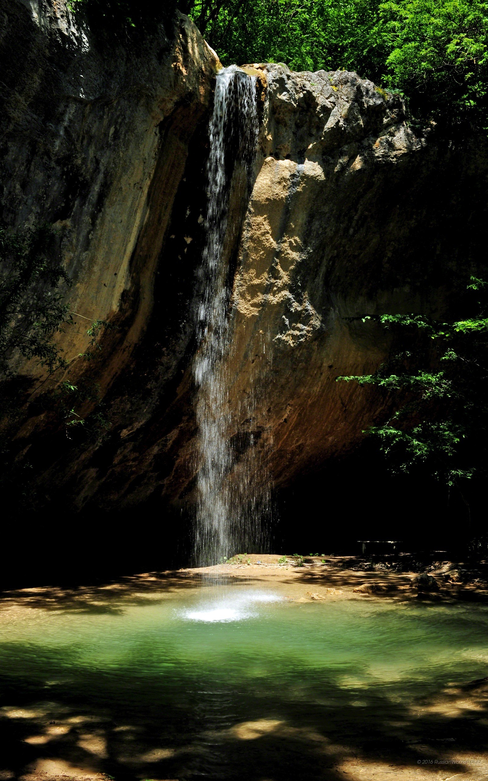 Cascata, Grotta, Laghetto, sfondo QHD+ per smartphone