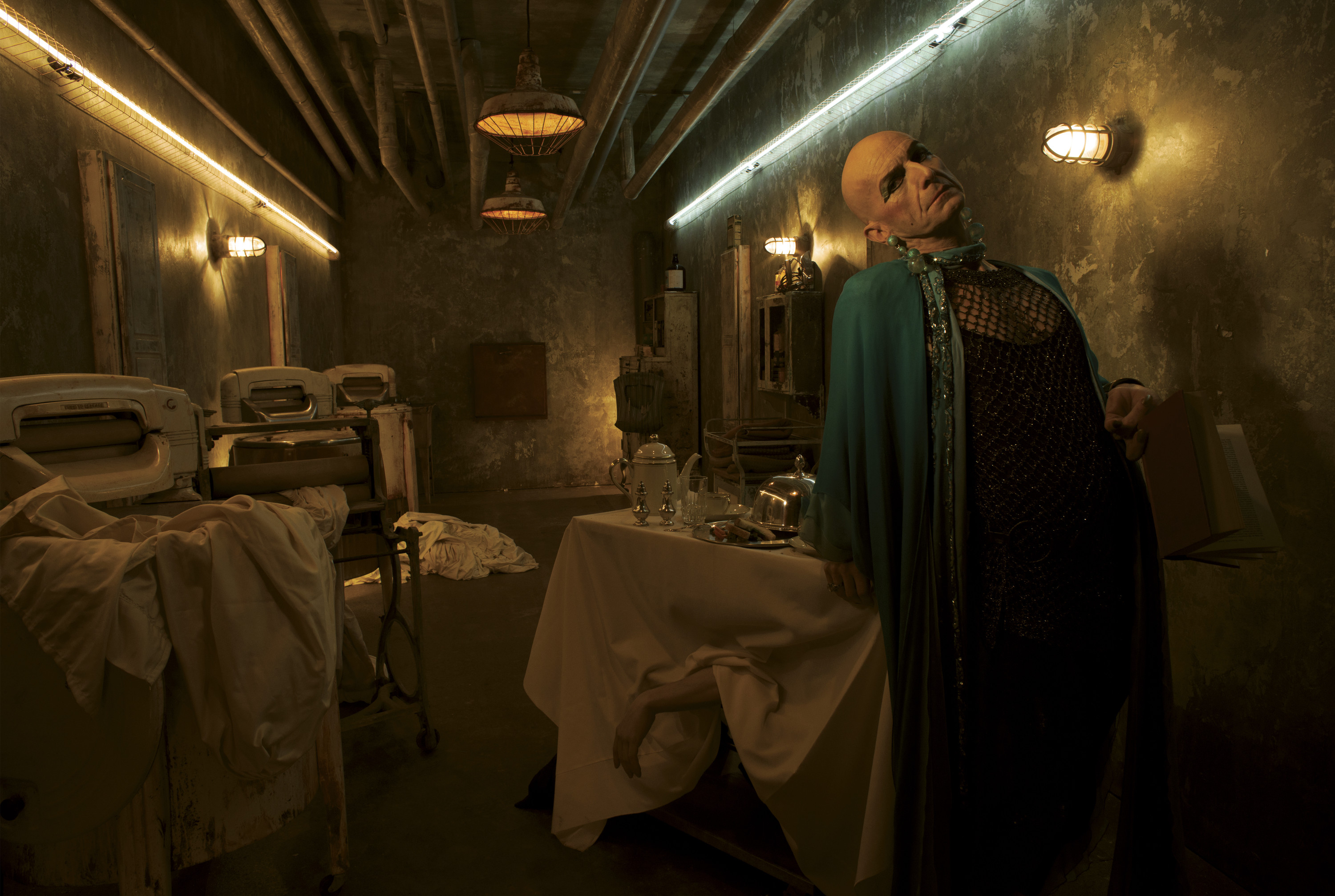 American Horror Story: Hotel, Hotel Cortez, Stanza, Buio, 2K, sfondo Windows 11