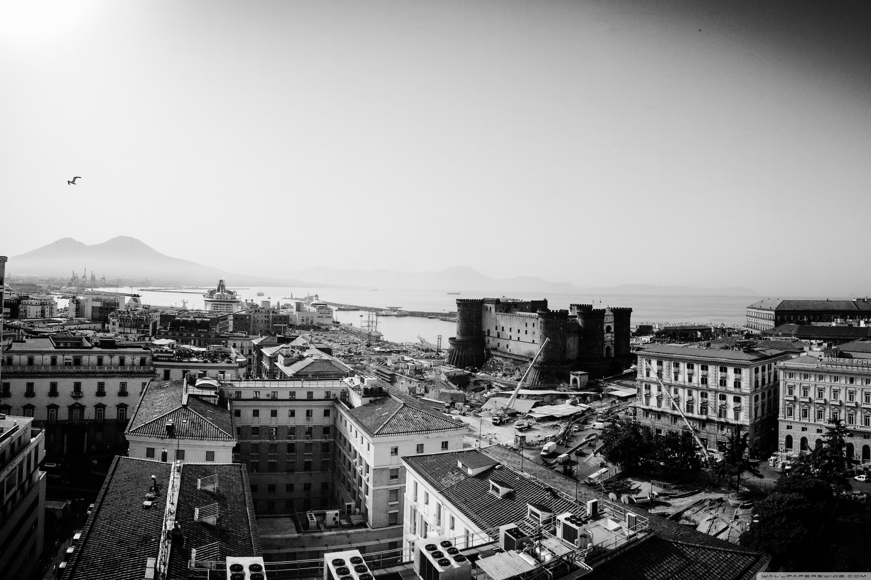 Napoli, Castel Nuovo, Tetti, Bianco e nero, 2K, sfondo per PC