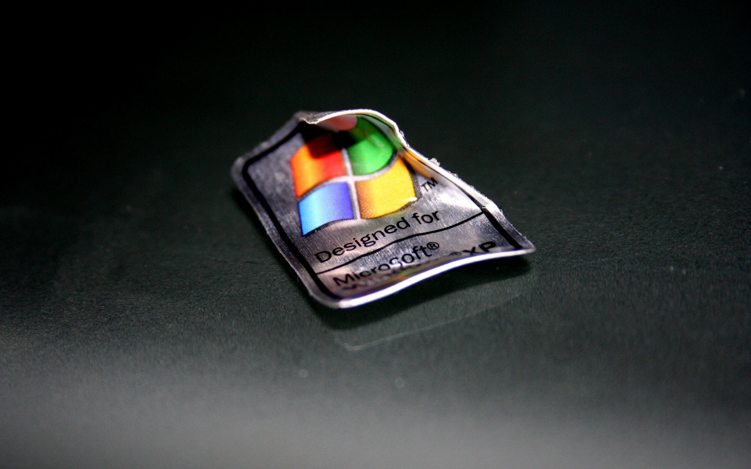 Adesivo Windows XP, Designed for Microsoft Windows XP, Logo Windows, Sfondo nero, wallpaper 2K