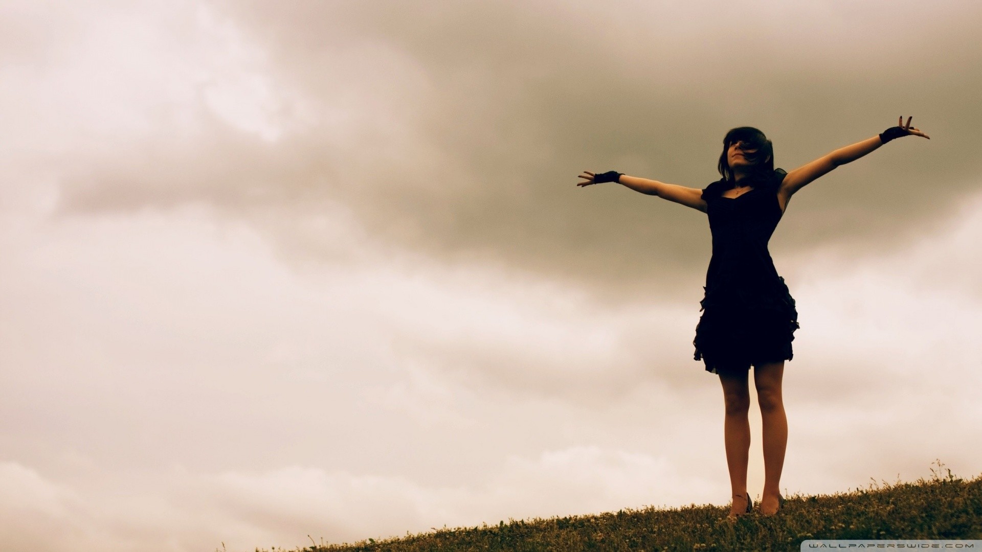 Donna, Braccia aperte, Silhouette, Cielo nuvoloso, Libertà, Full HD, sfondo per portatile