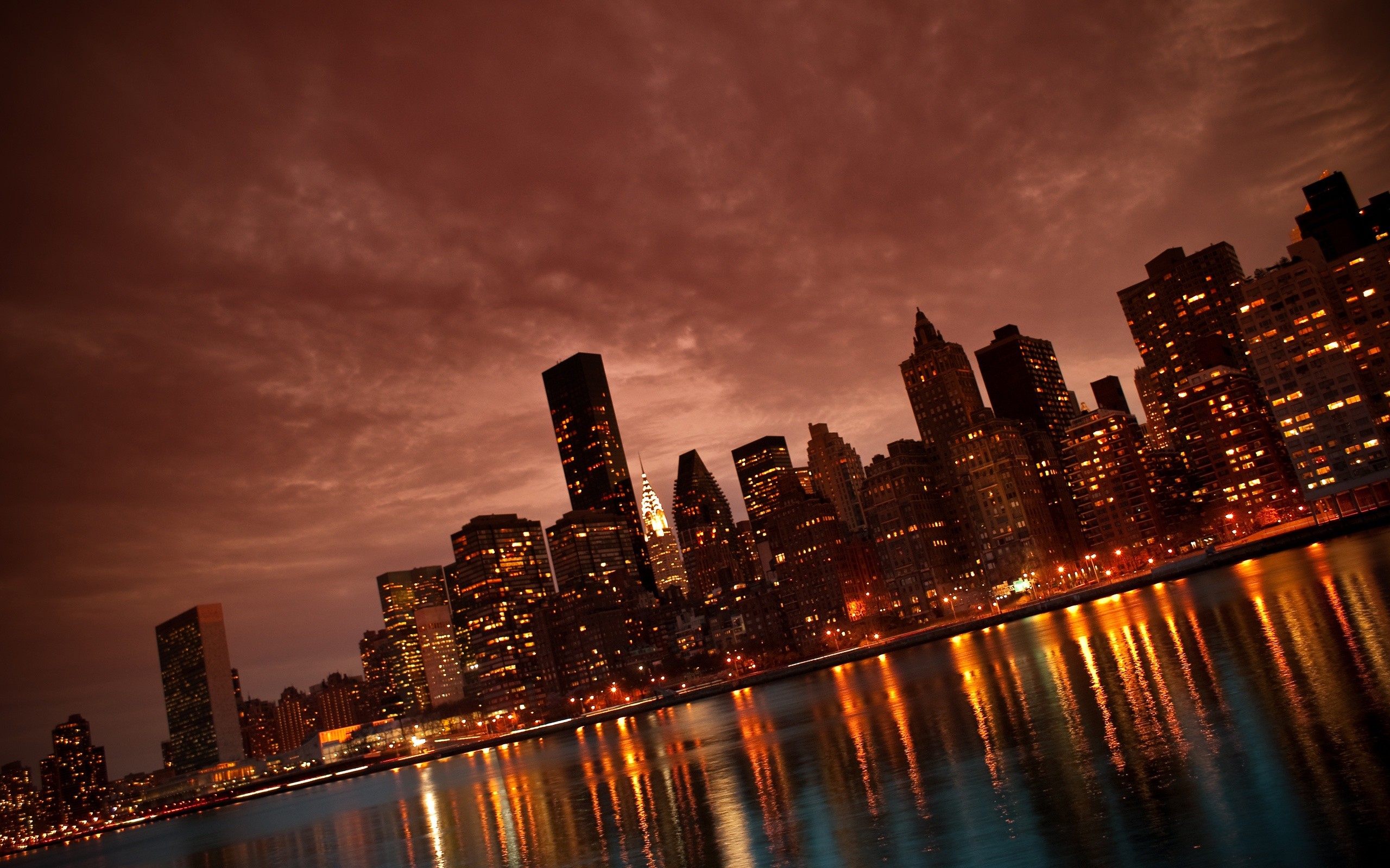 Lower Manhattan, Skyline, Cielo rosso, Riflessi, Notte, 2K, wallpaper desktop