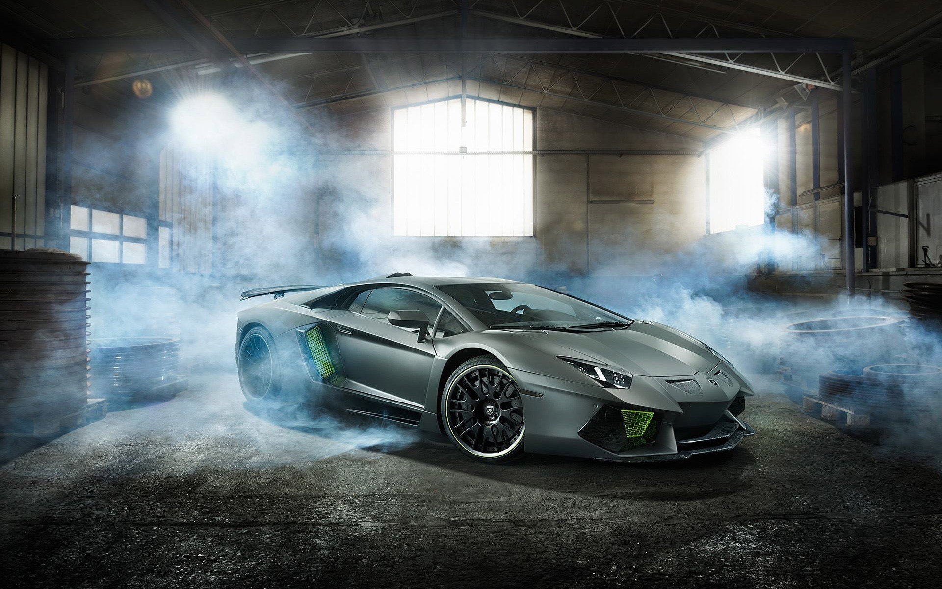 Lamborghini Aventador, Fumo, Capannone, Grigio opaco, Supercar, Full HD, sfondo Windows 11
