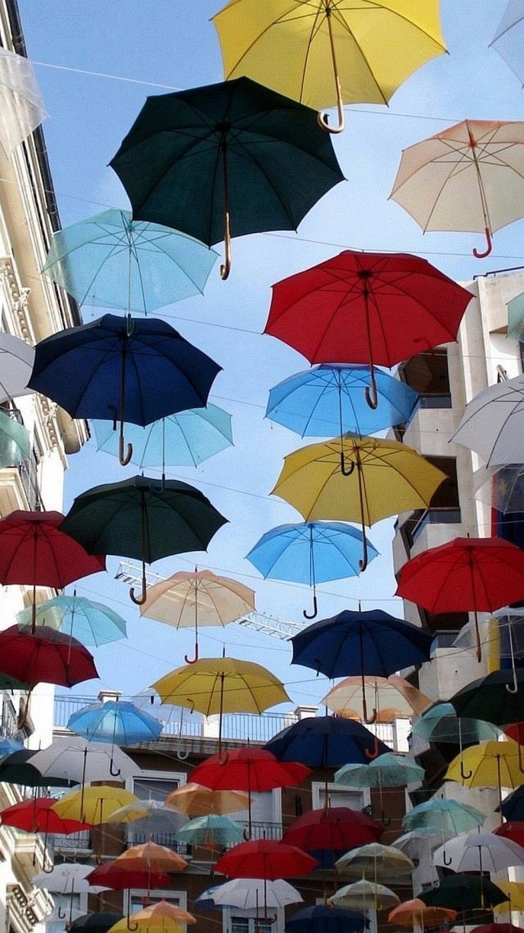 Ombrelli sospesi, Ombrelli colorati, Strada, Cielo, wallpaper iPhone 6 Plus