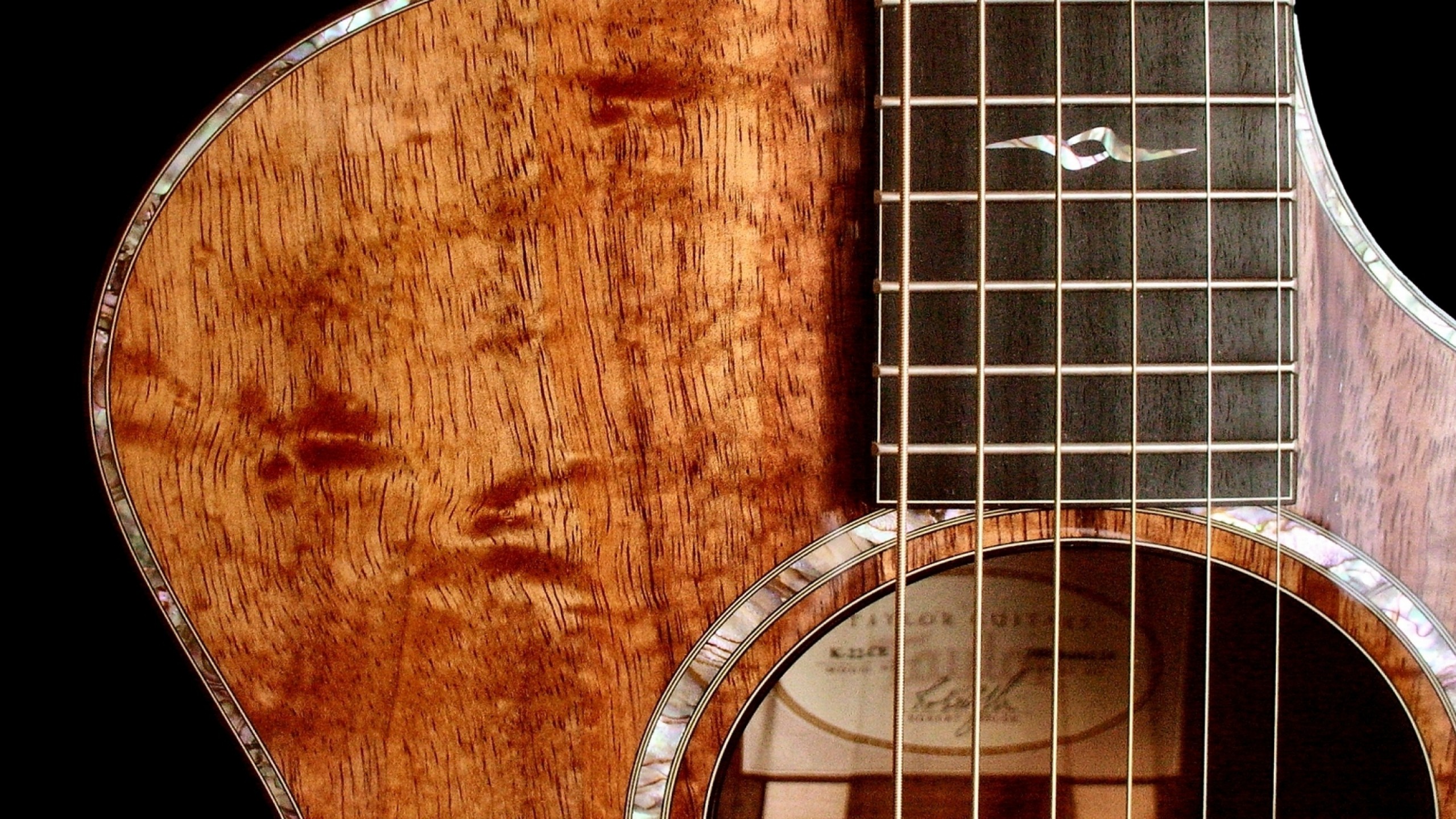 Chitarra acustica, Legno pregiato, Tastiera, Primo piano, 2K, sfondo per PC e portatile
