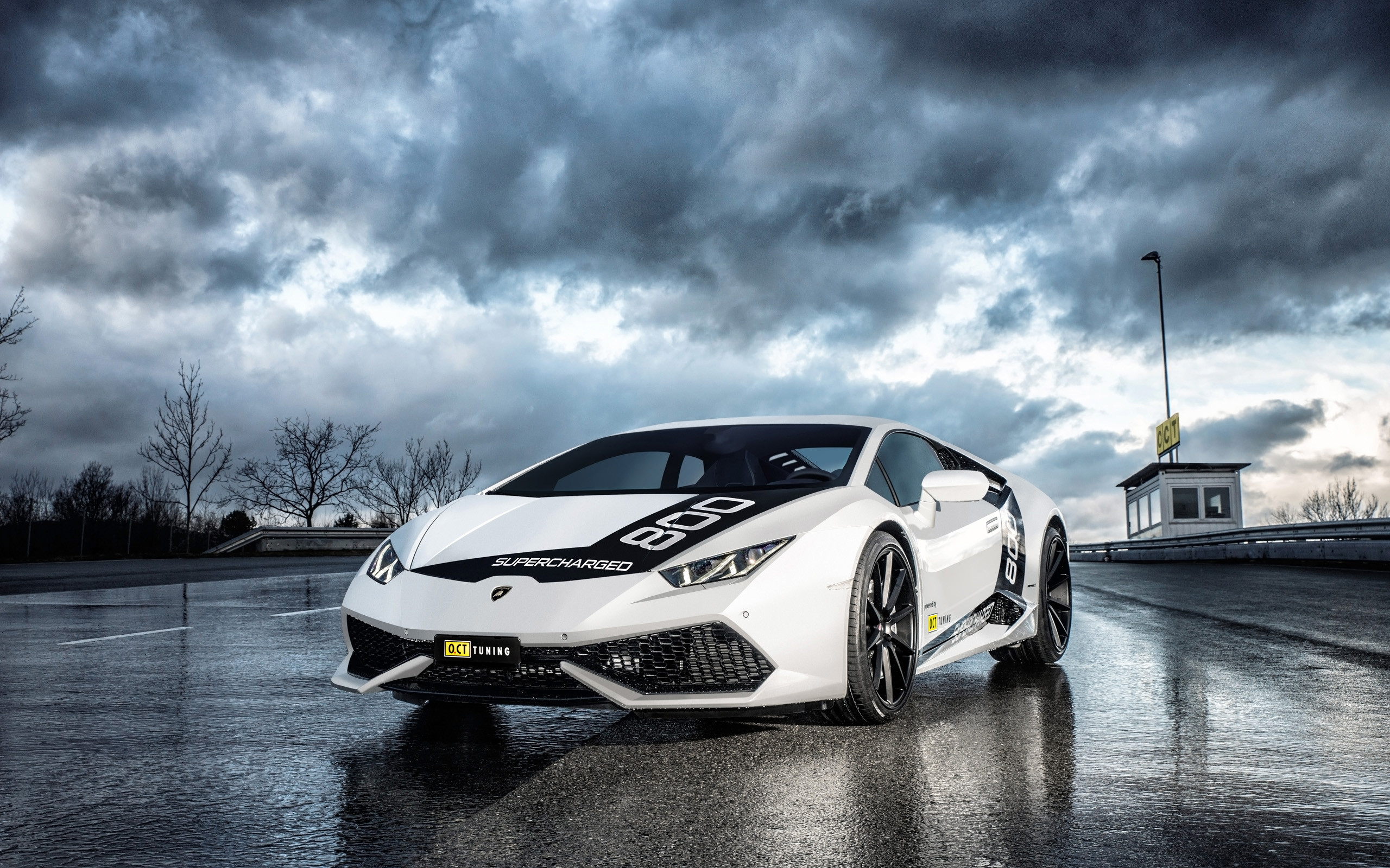 Lamborghini Huracán, Bianco, Nuvole, Asfalto bagnato, 2560x1600, immagine di sfondo