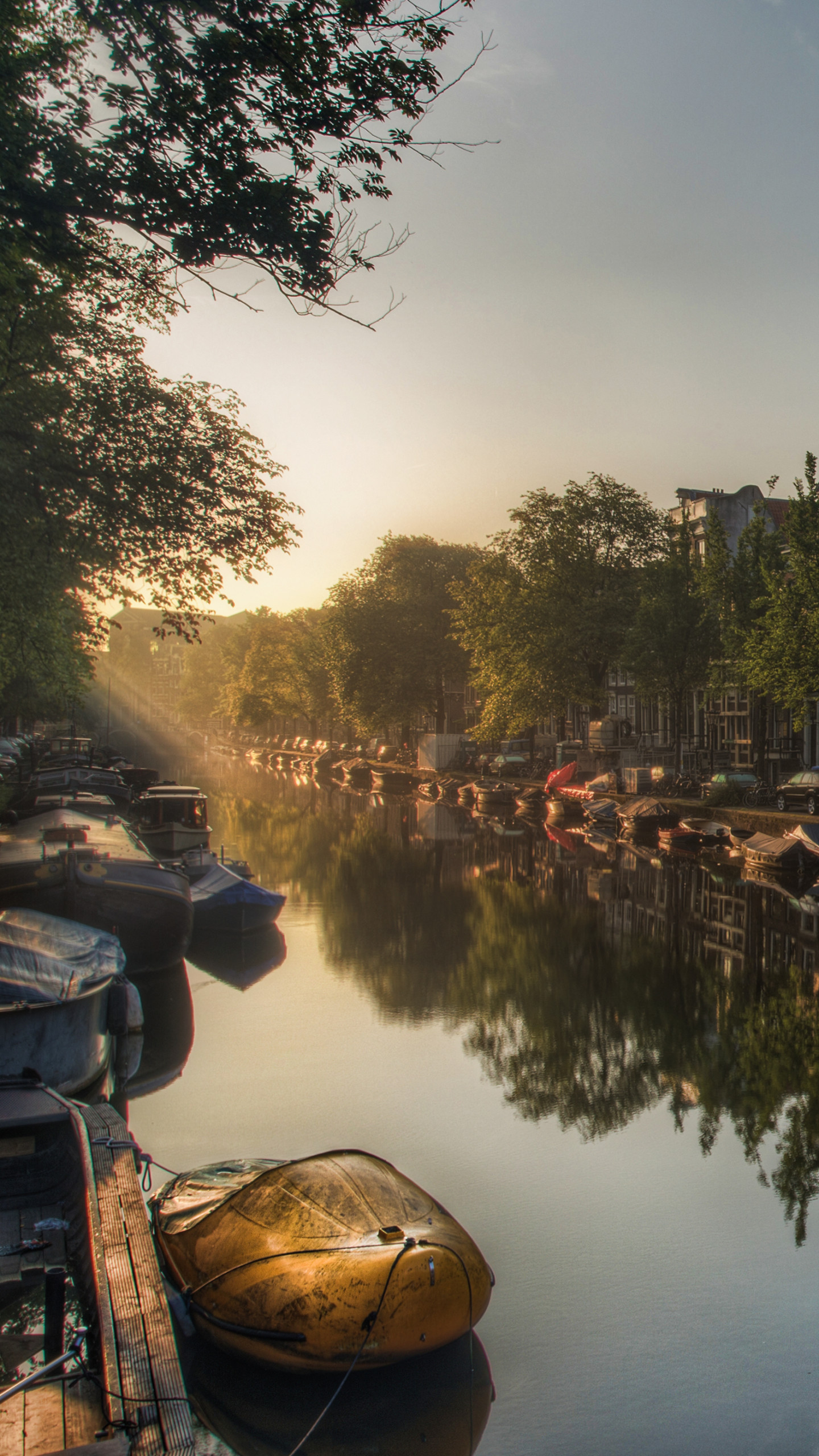 Amsterdam, Canale, Barca, Alba, Nebbia, QHD+, schermata di blocco del cellulare
