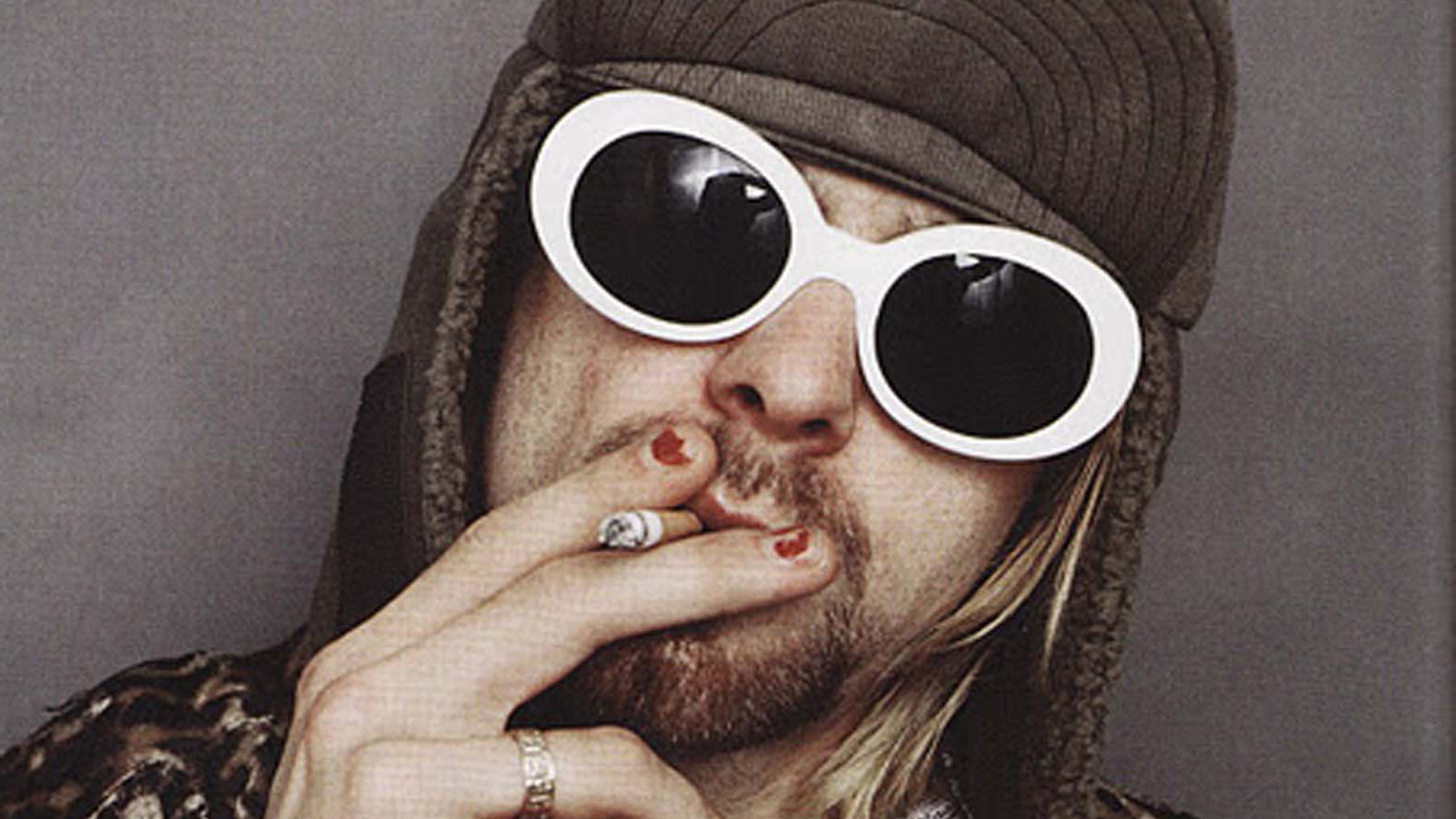 Kurt Cobain, Occhiali bianchi, Sigaretta, Cappello, Primo piano, sfondo Full HD per PC