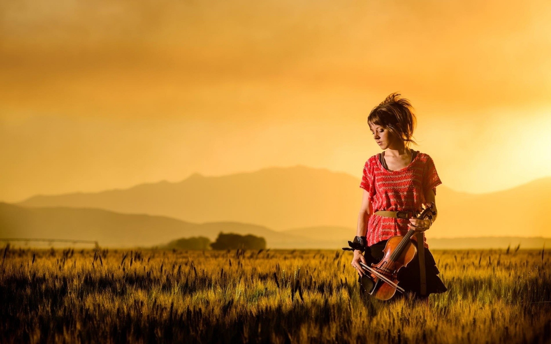 Lindsey Stirling, Violino, Campo di grano, Tramonto, 1920x1200, immagine di sfondo