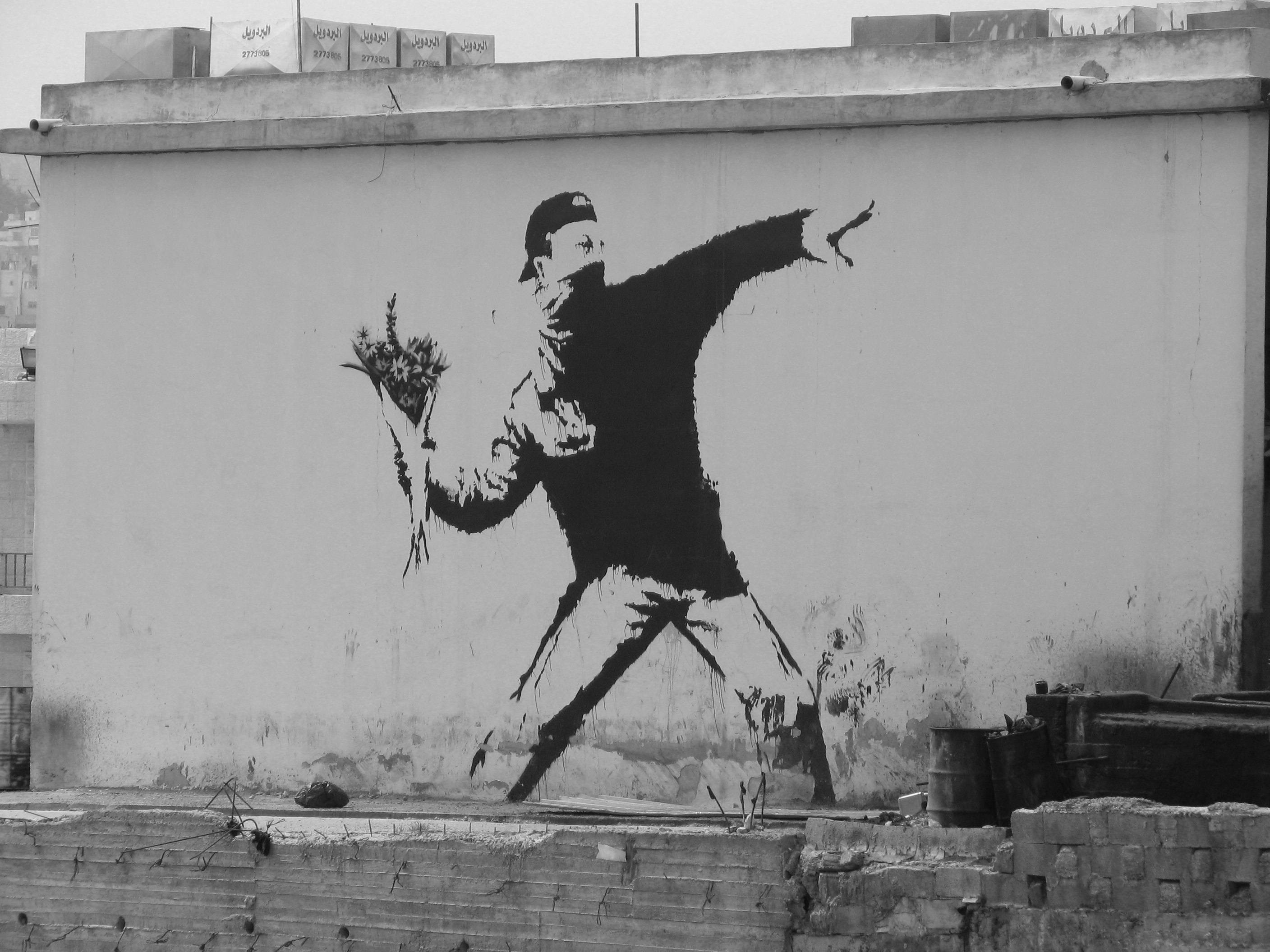Flower Thrower, Love Is in the Air, Banksy, Betlemme, Muro, 2K, sfondo per iPad e tablet