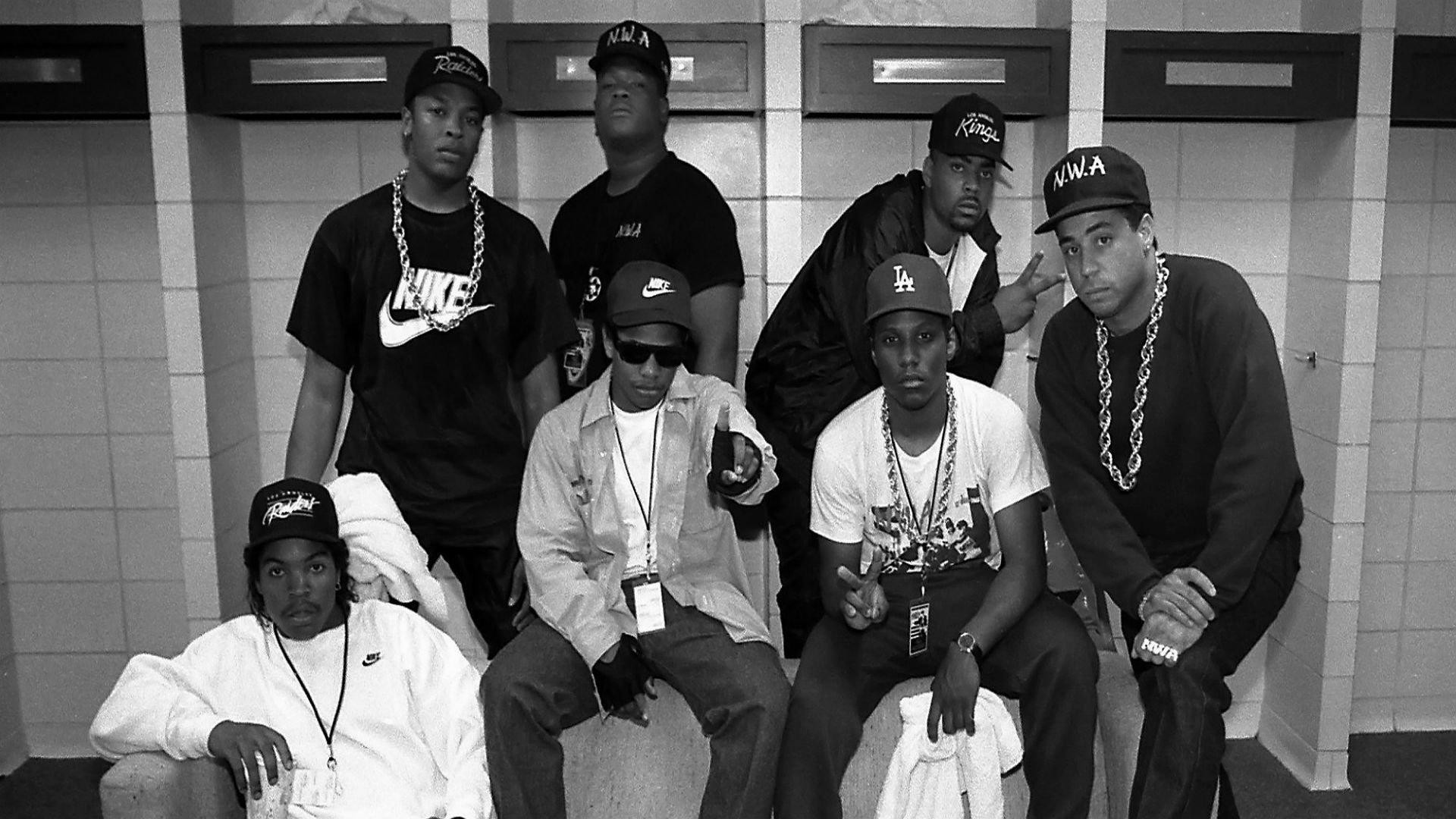 N.W.A, Eazy-E, Dr. Dre, Ice Cube, Foto di gruppo, Bianco e nero, sfondo 16:9 Full HD