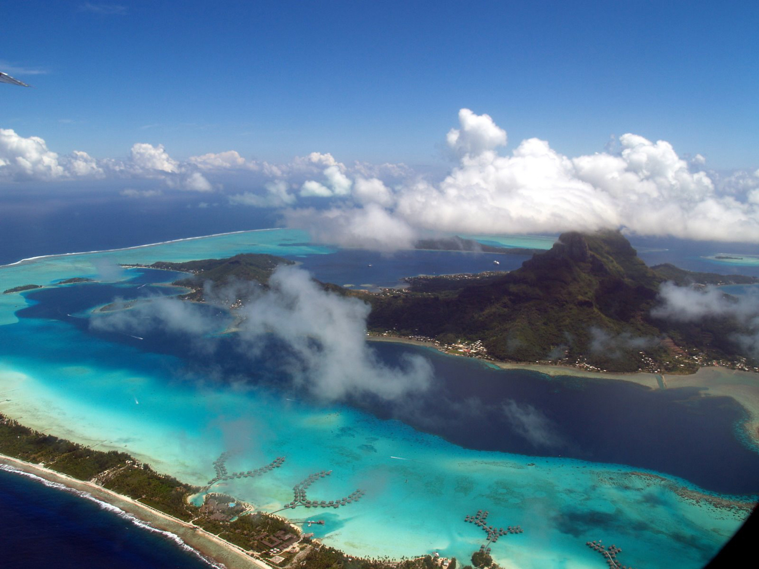 Bora Bora, Monte Otemanu, Laguna, Vista aerea, Nuvole, 2K, sfondo per iPad e tablet