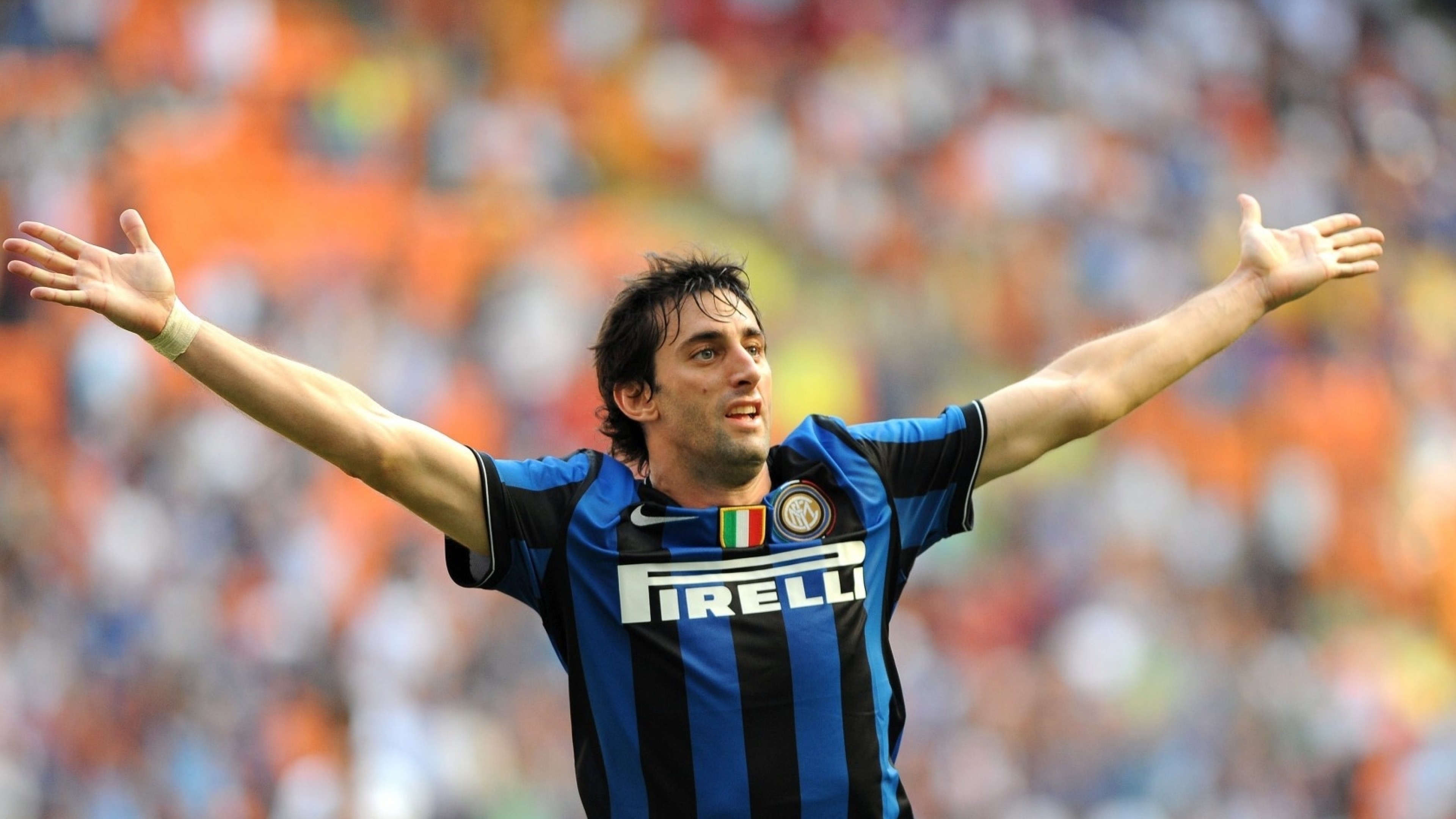 Diego Milito, Inter, Esultanza, Stadio, 4K, sfondo per PC e portatile