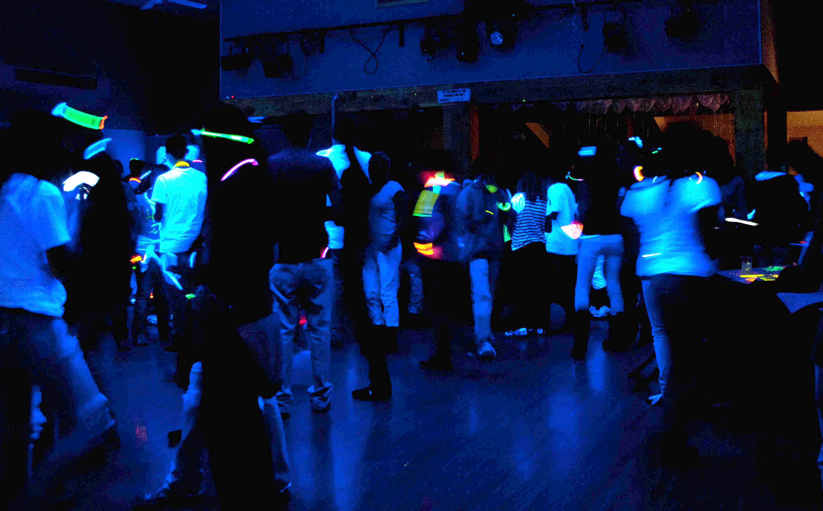 Discoteca, Luce UV, Ballerini, Blu, 2K, sfondo Windows 11