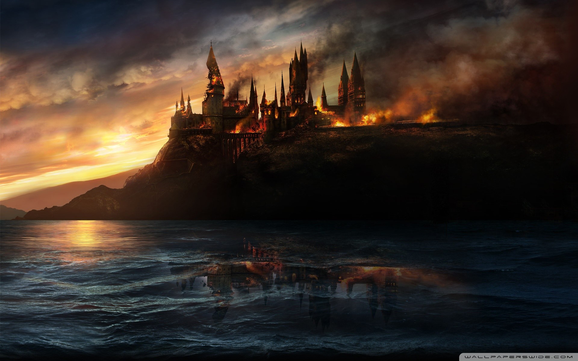 Harry Potter e i Doni della Morte, Castello di Hogwarts, Hogwarts in fiamme, Lago Nero, Tramonto, wallpaper desktop