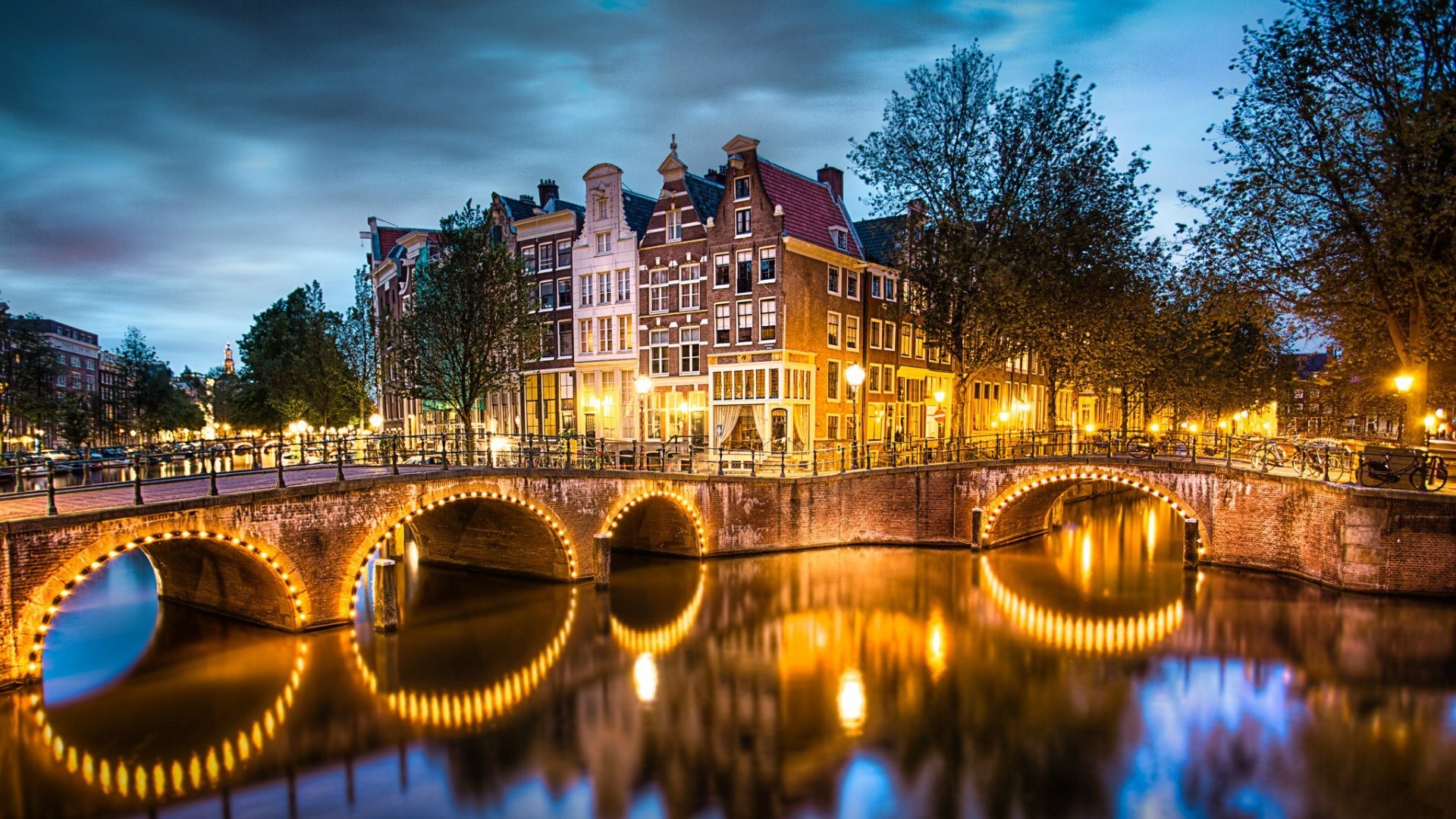 Amsterdam, Keizersgracht, Ponte illuminato, Notte, Riflesso, 1920x1080, immagine di sfondo