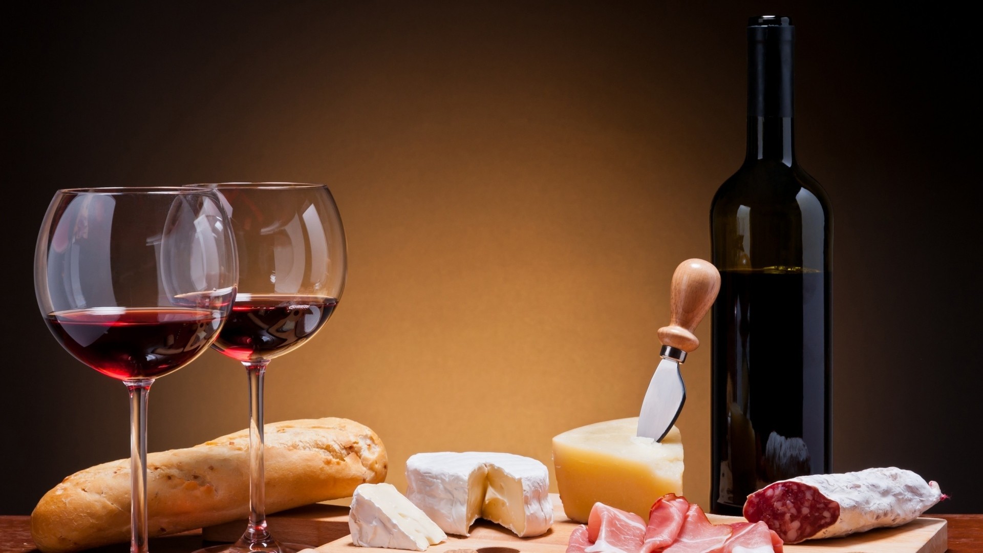 Vino rosso, Calici, Formaggi, Salame, Pane, Bottiglia, Full HD, sfondo per PC