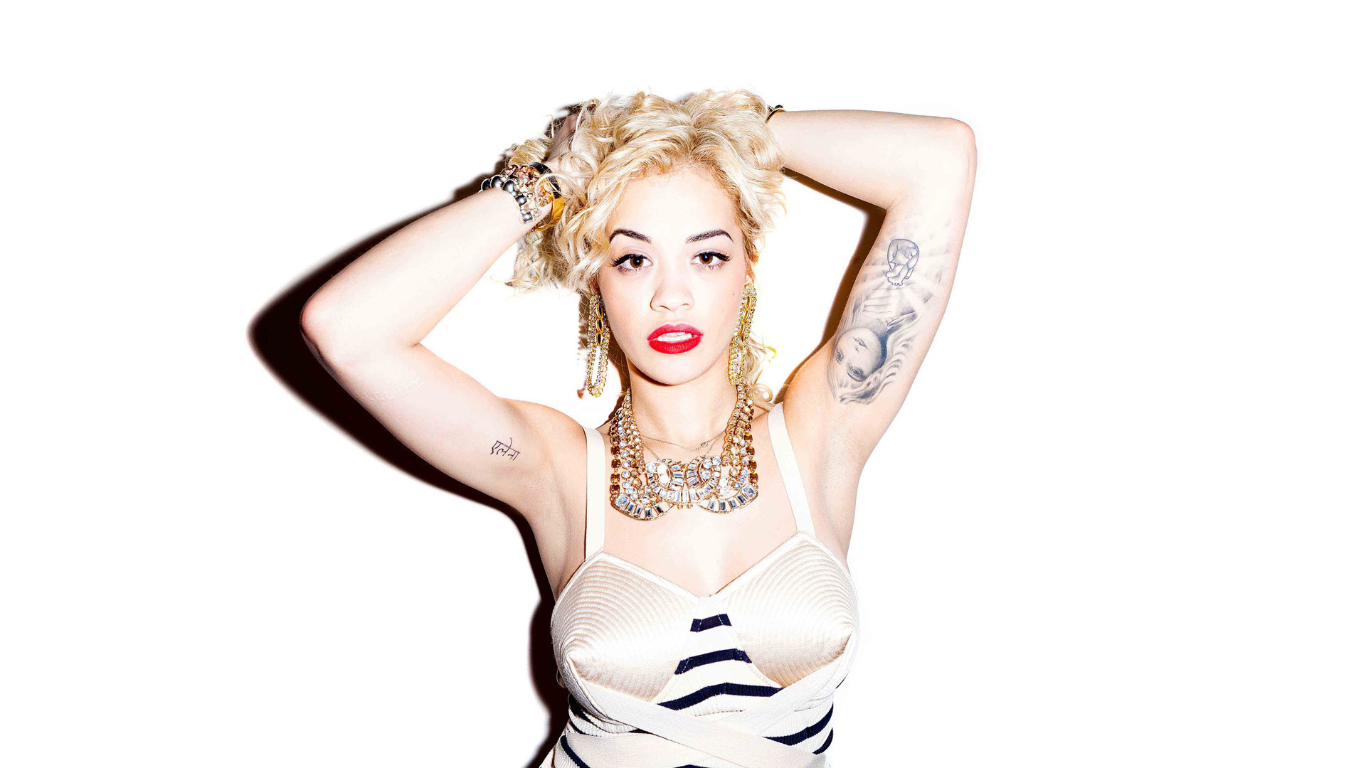 Rita Ora, Cantante, Tatuaggi, Sfondo bianco, Full HD, wallpaper per PC