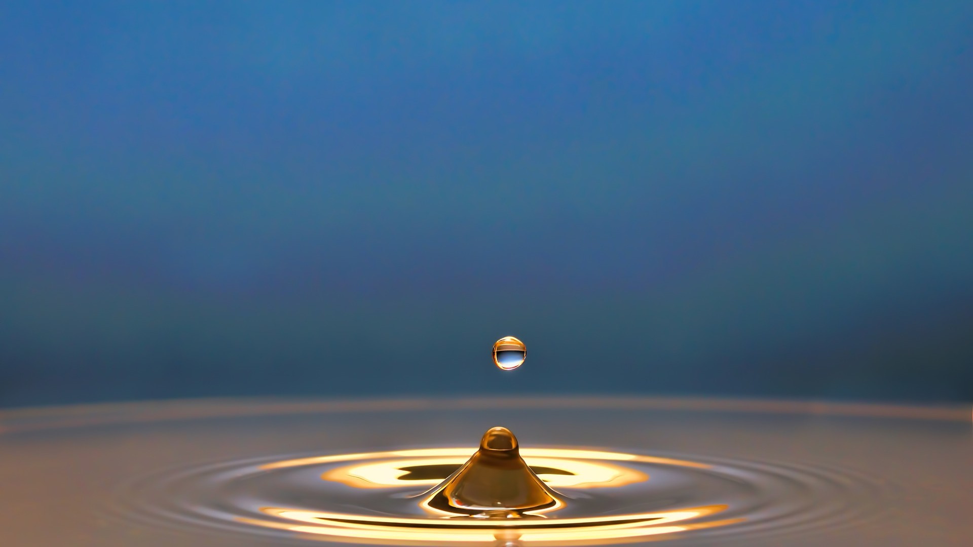 Goccia d'acqua, Increspature, Riflesso dorato, Blu, Full HD, sfondo per portatile