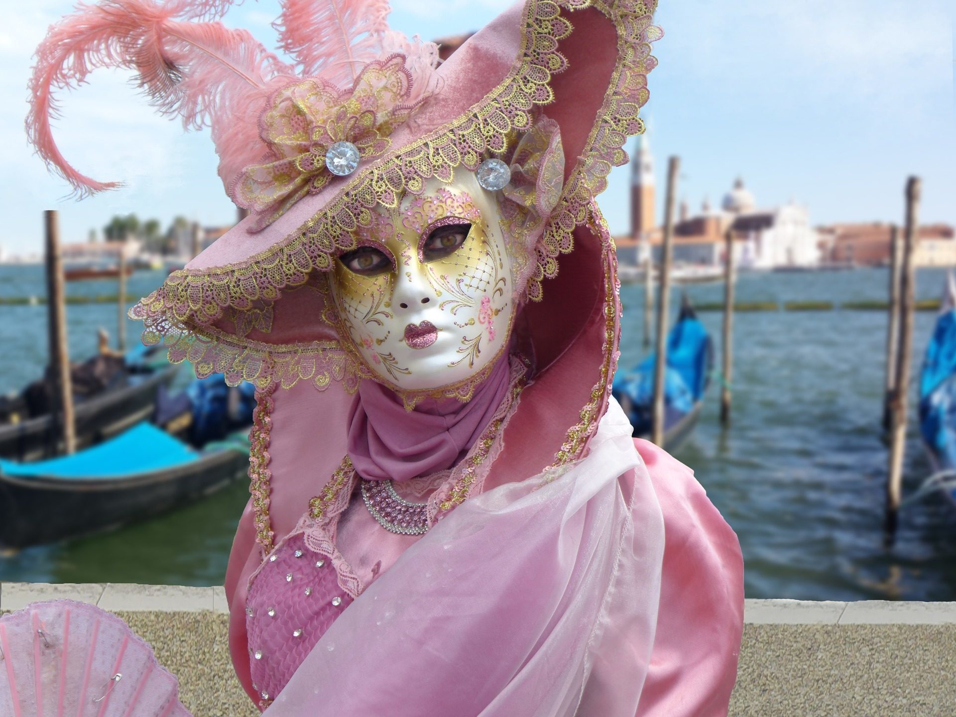 Carnevale di Venezia, Costume rosa, Maschera, Gondole, Laguna, sfondo per iPad e tablet
