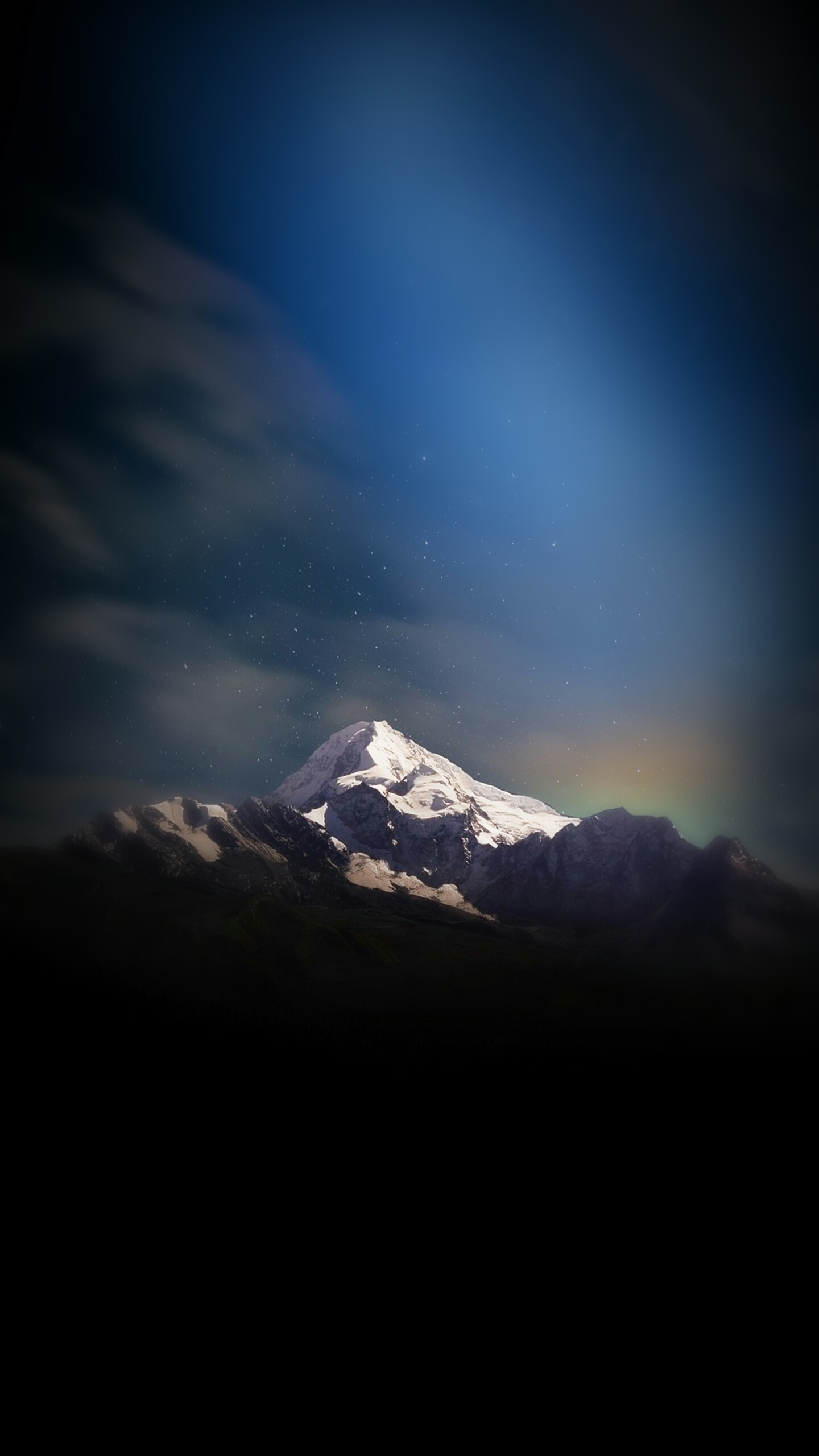 Montagna innevata, Notte, Raggio di luce, Sfondo scuro, schermata Home dello smartphone