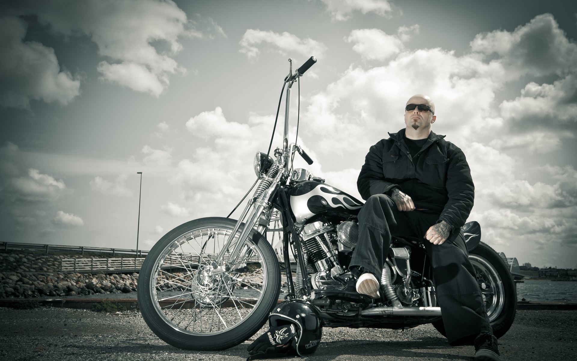 Harley-Davidson, Chopper, Motociclista, Cielo nuvoloso, Manubrio ape hanger, immagine di sfondo