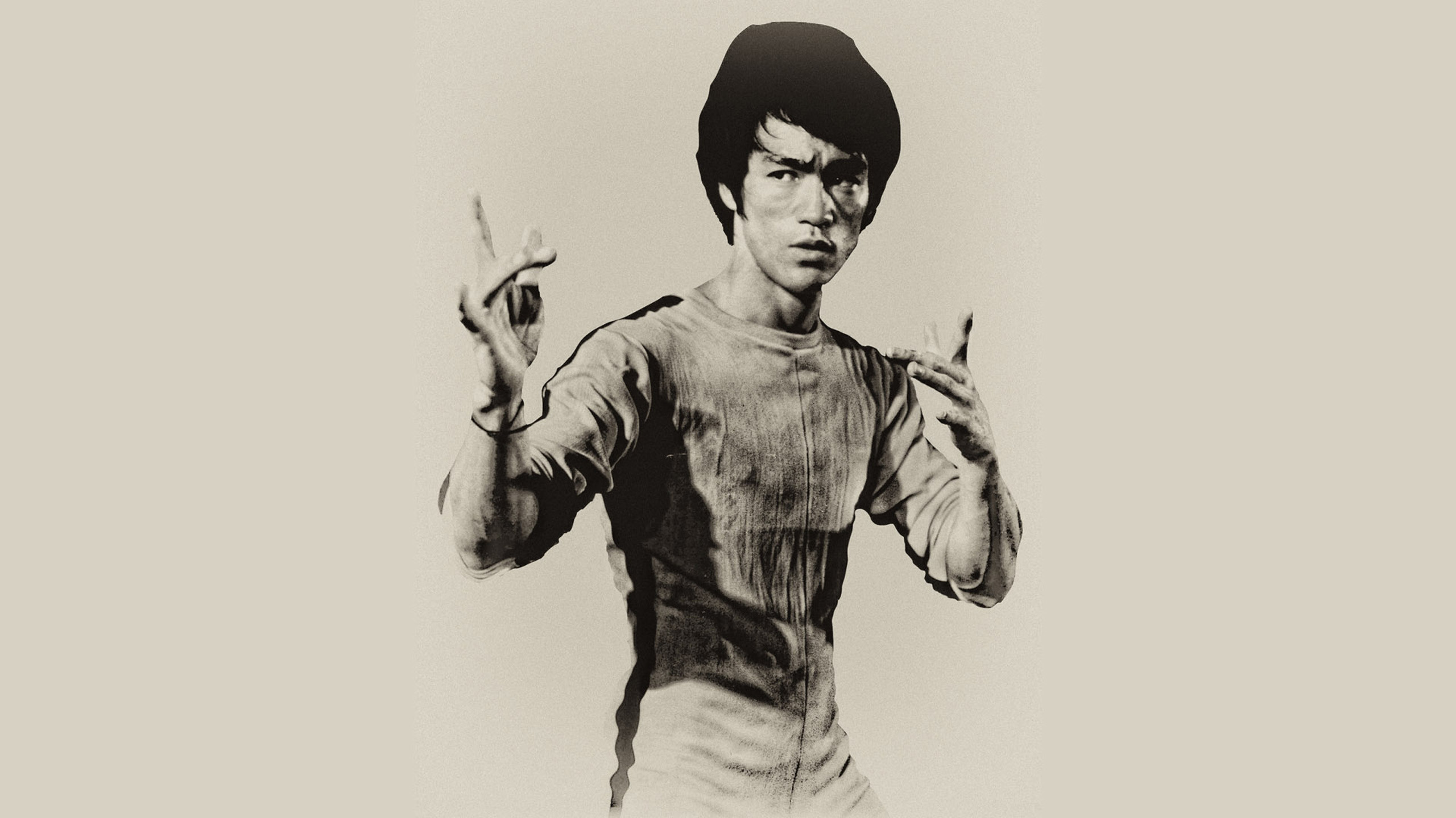 Bruce Lee, Posa di kung fu, Sfondo beige, 16:9 2K, wallpaper widescreen
