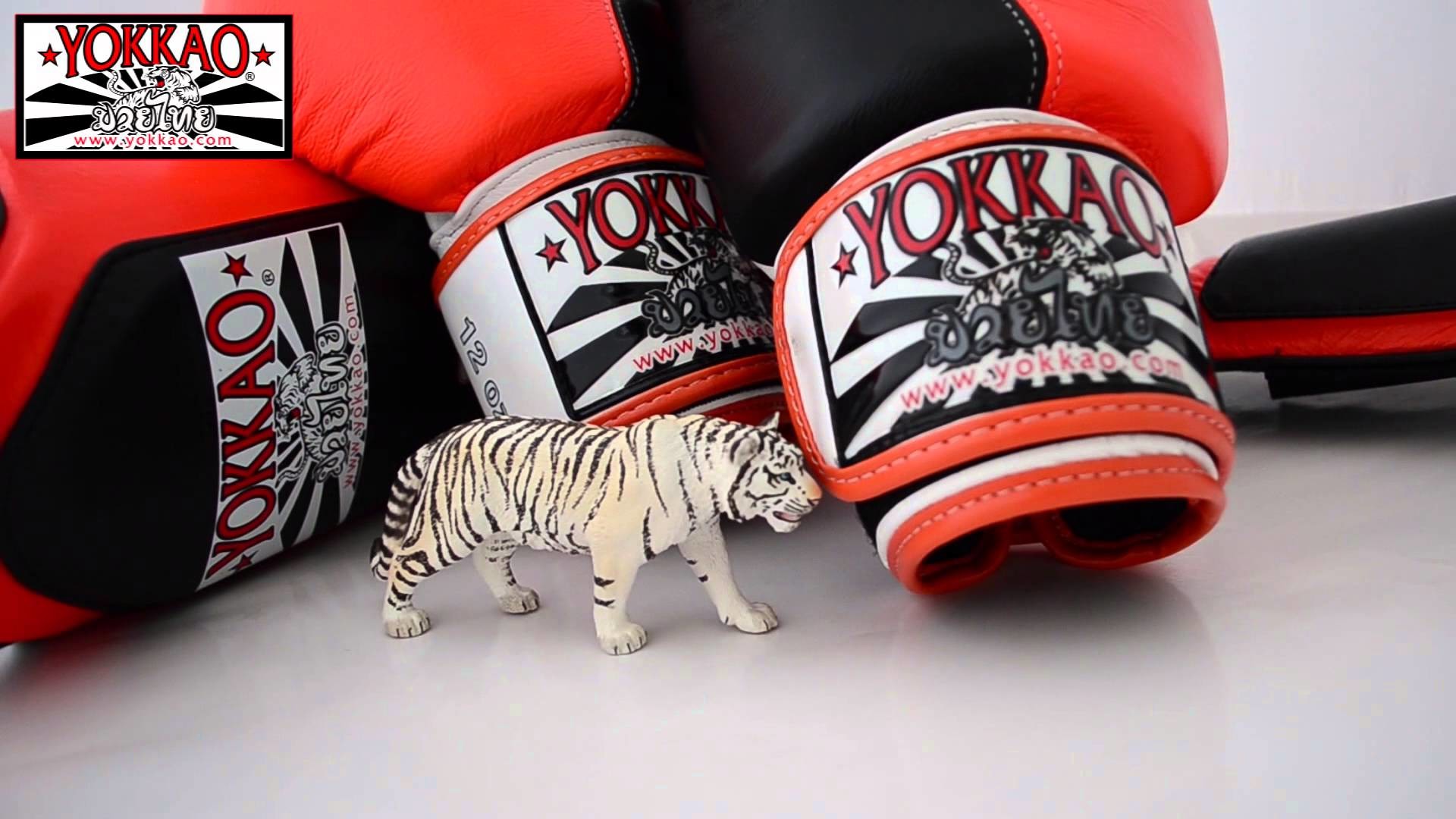Yokkao, Guantoni da boxe, Tigre bianca, Muay Thai, Rosso e nero, sfondo desktop 1920x1080