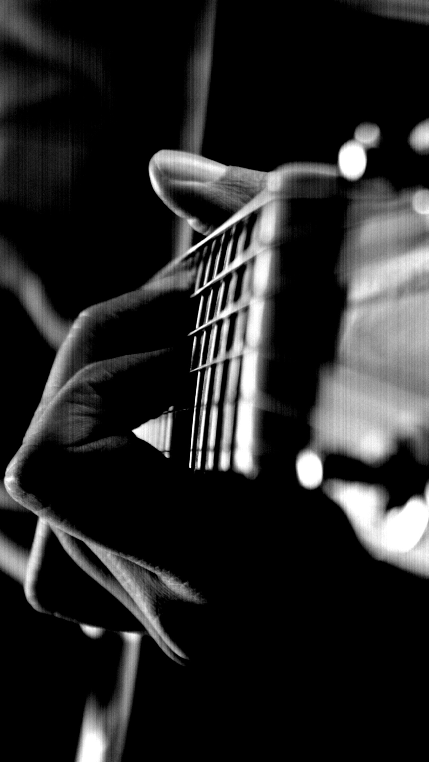 Chitarra, Mano, Bianco e nero, Musicista, QHD+, sfondo verticale per cellulare