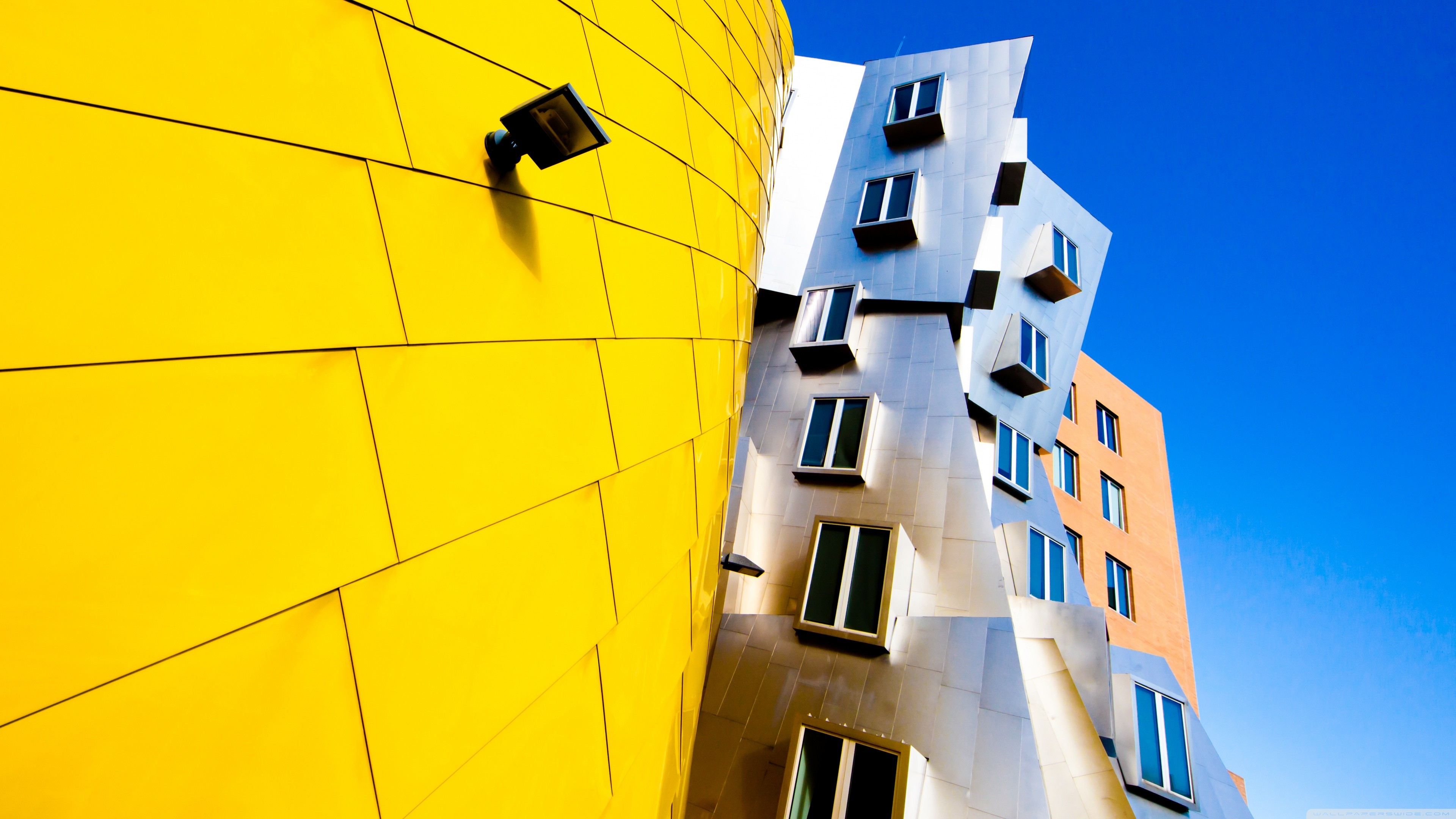 Stata Center, Frank Gehry, MIT, Giallo, Cielo blu, 4K 2160p, sfondo desktop