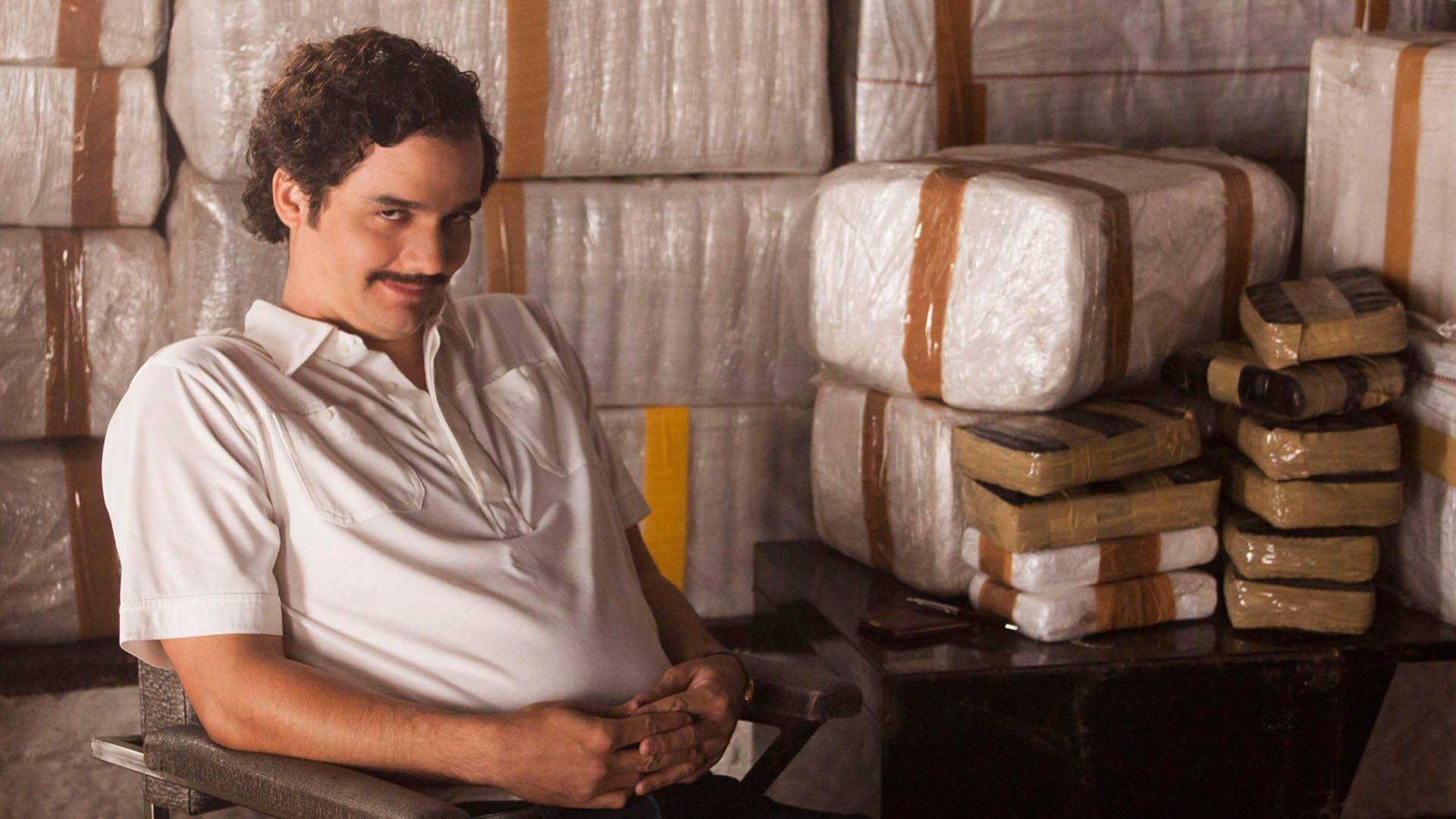 Pablo Escobar, Wagner Moura, Narcos, Magazzino, Pacchi, 1920x1080, immagine di sfondo