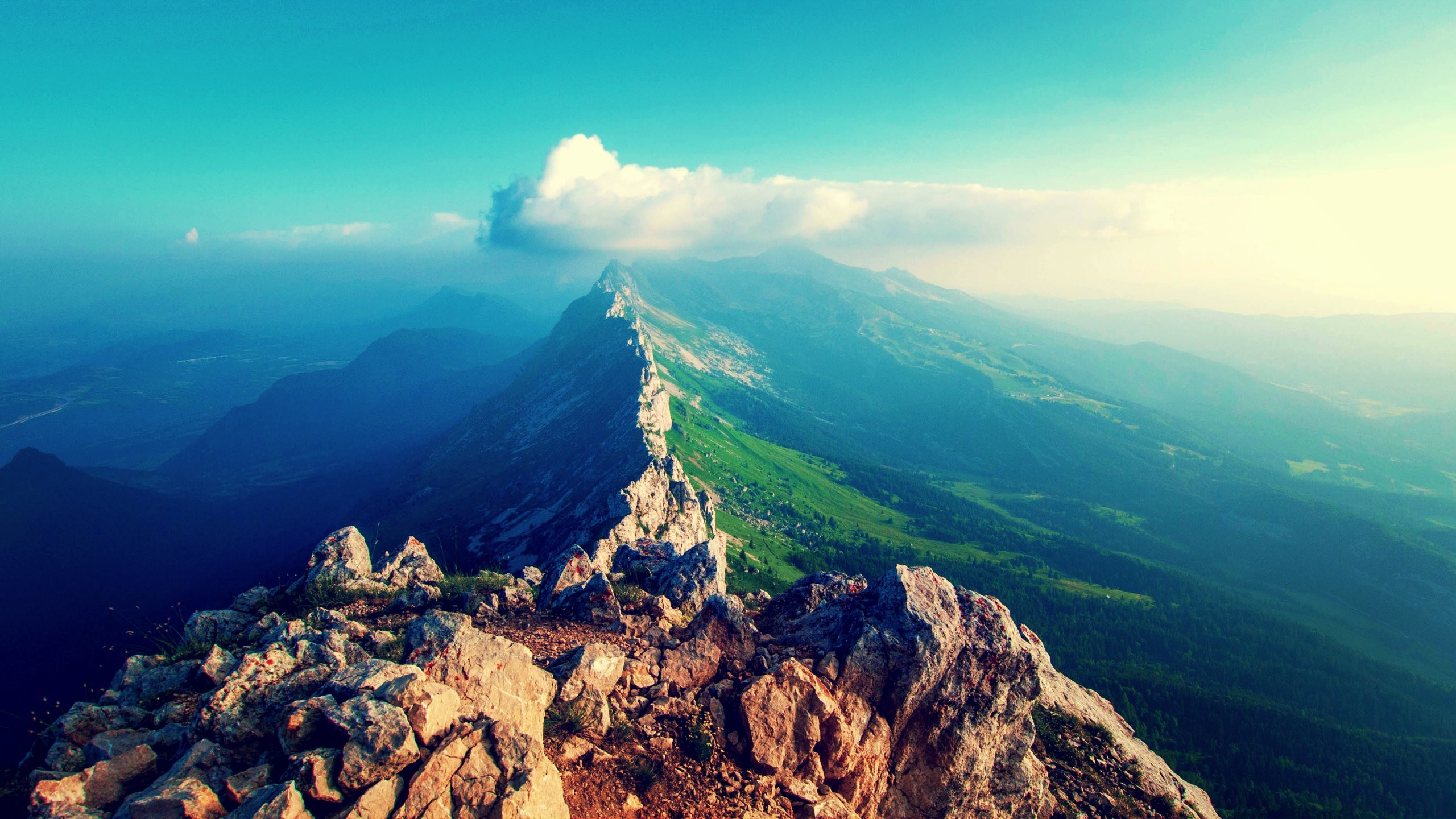 Cresta montuosa, Montagne, Vista dall'alto, Nuvole, 16:9 2K, sfondo widescreen