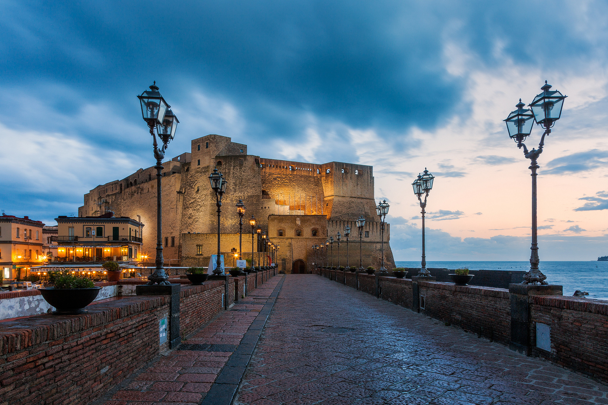 Castel dell'Ovo, Napoli, Lampioni, Lungomare, Tramonto, Full HD, sfondo desktop