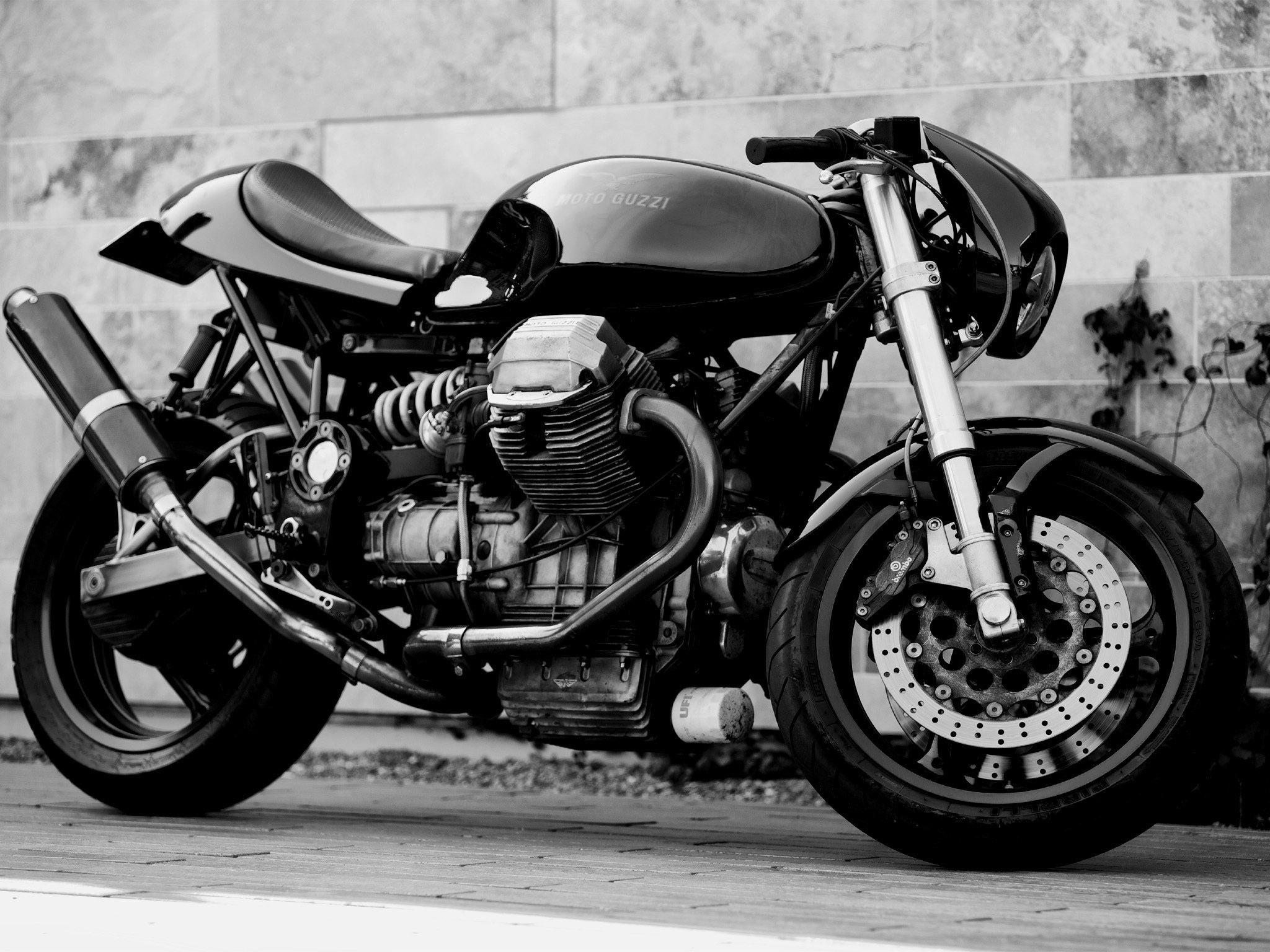 Moto Guzzi, Café racer, Bianco e nero, Full HD, schermata di blocco iPad