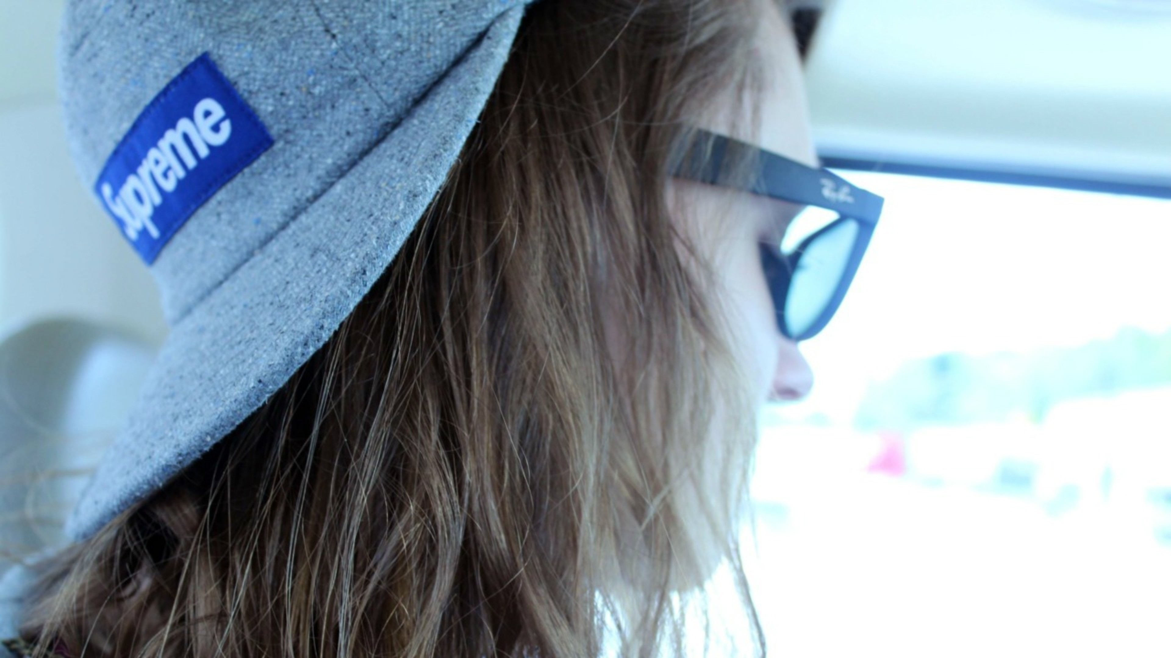 Supreme, Cappello, Occhiali da sole, Ragazza, Streetwear, 3840x2160, immagine di sfondo